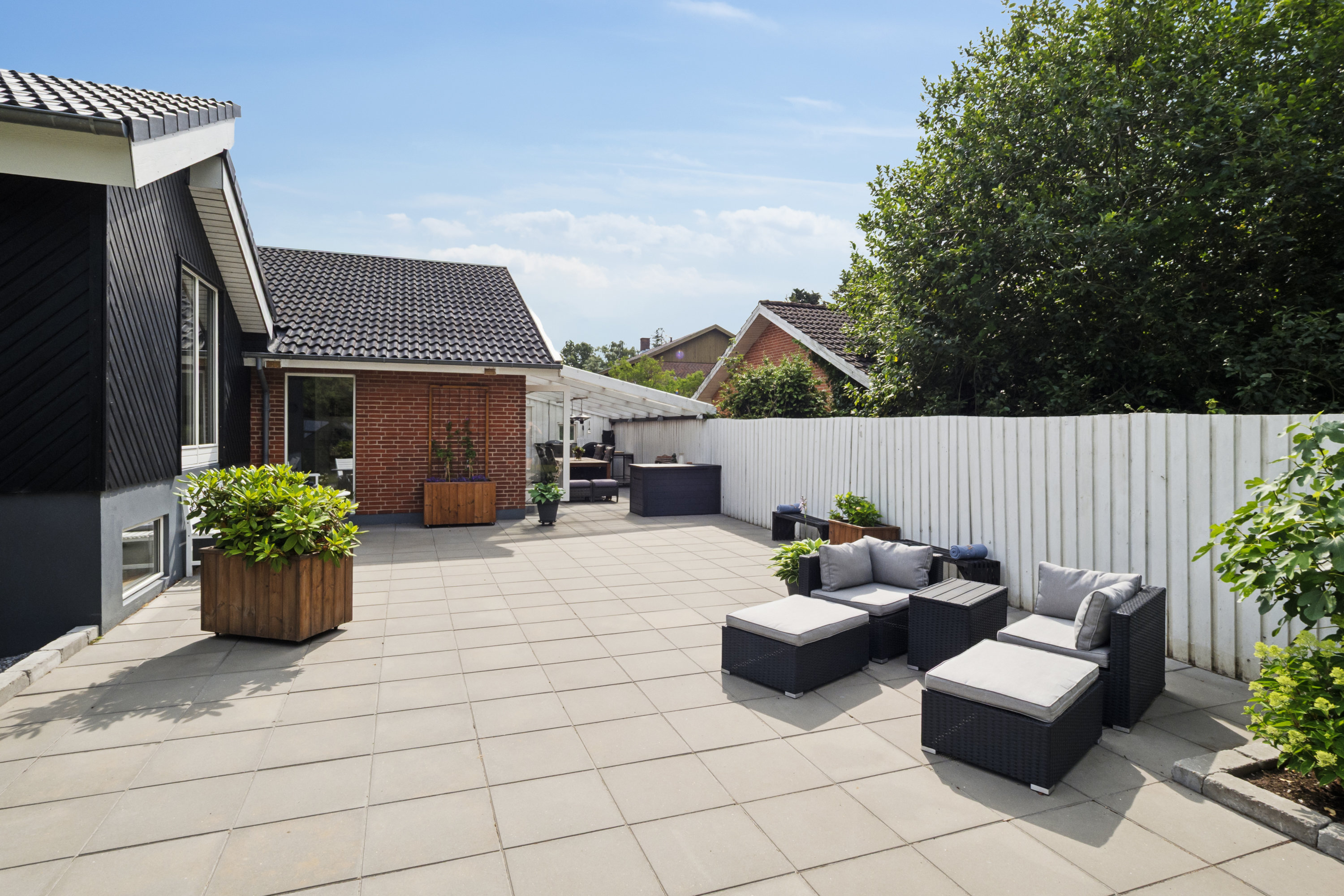 Fremhævet ejendom 1 billede i fuldskærmstilstand. Billede af Lærkebakken 26, 8831 Løgstrup