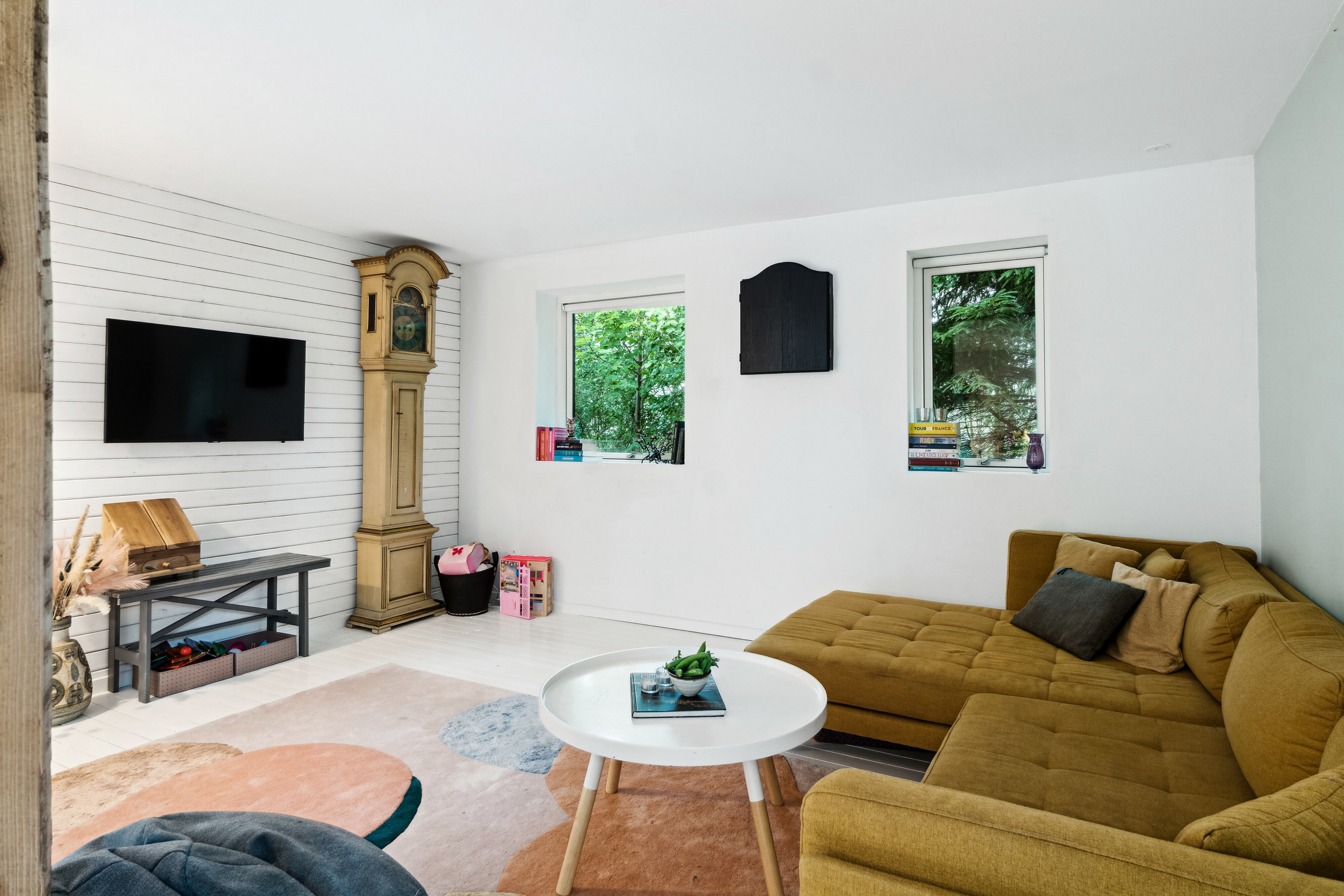 Fremhævet stue billede i fuldskærmstilstand. Billede af Høgevej 13, Indelukket, 4550 Asnæs