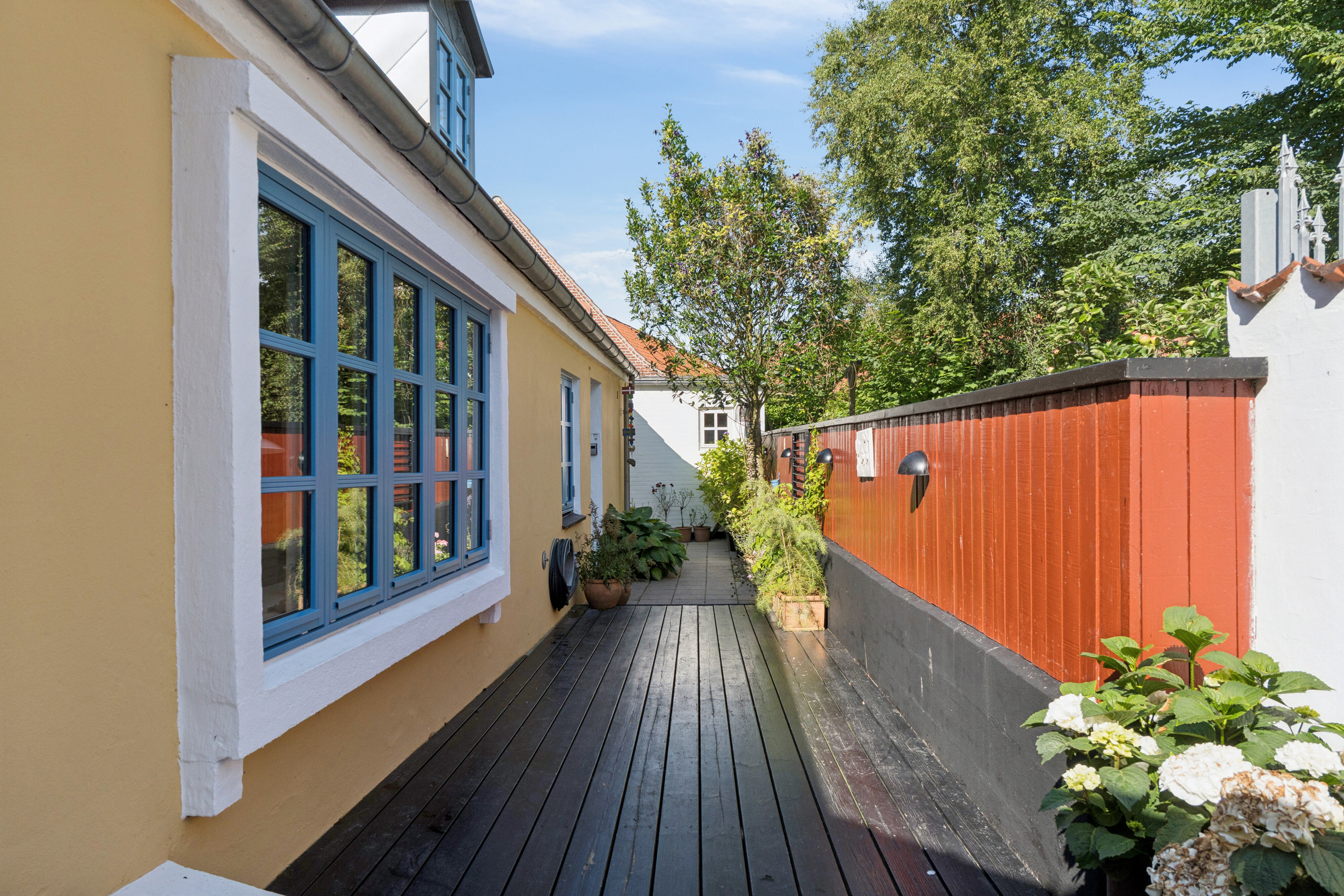 Miniaturebillede 1: udendørs. Billede af Store Kirkestræde 10, 9800 Hjørring