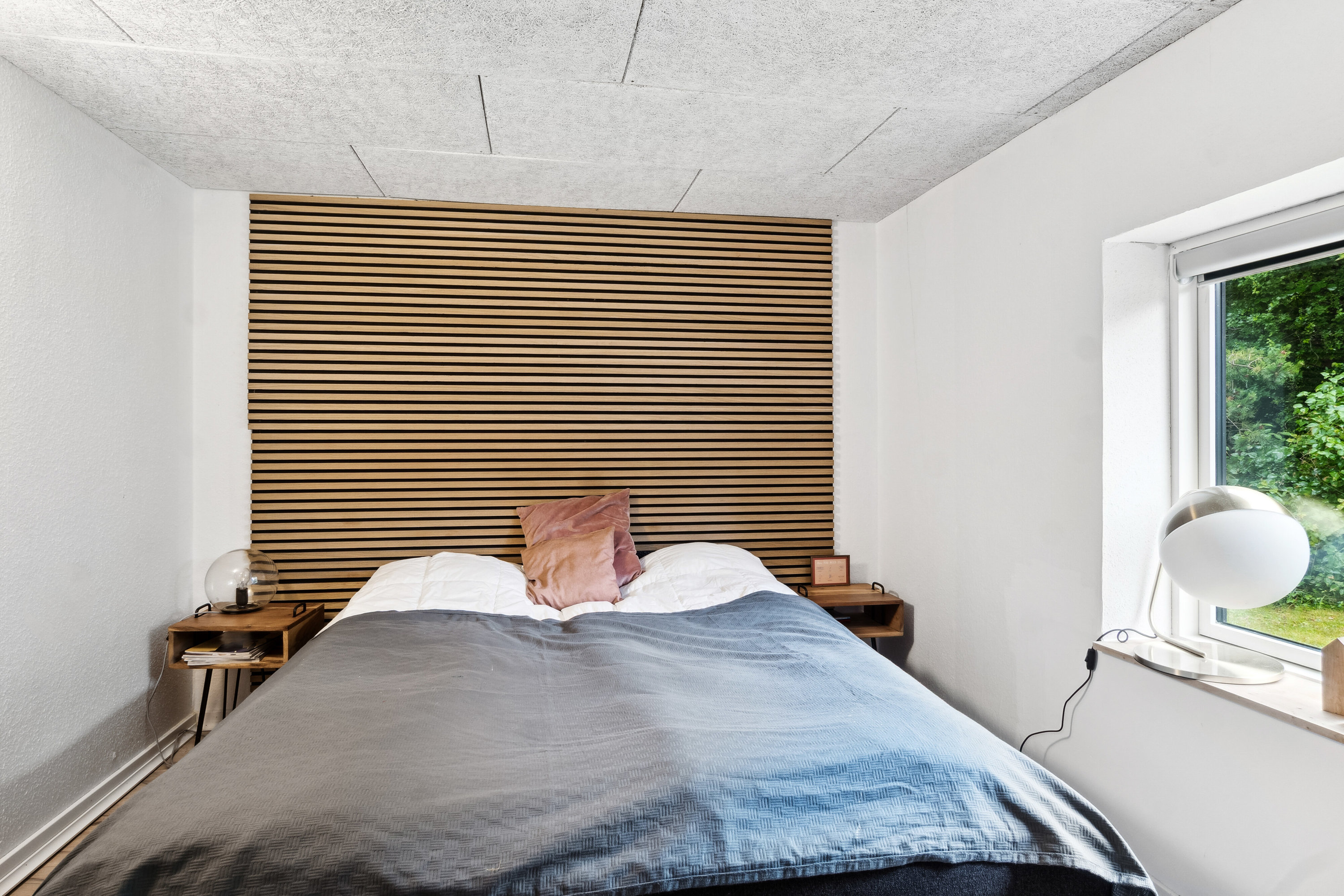 Fremhævet soveværelse billede i fuldskærmstilstand. Billede af Høgevej 13, Indelukket, 4550 Asnæs