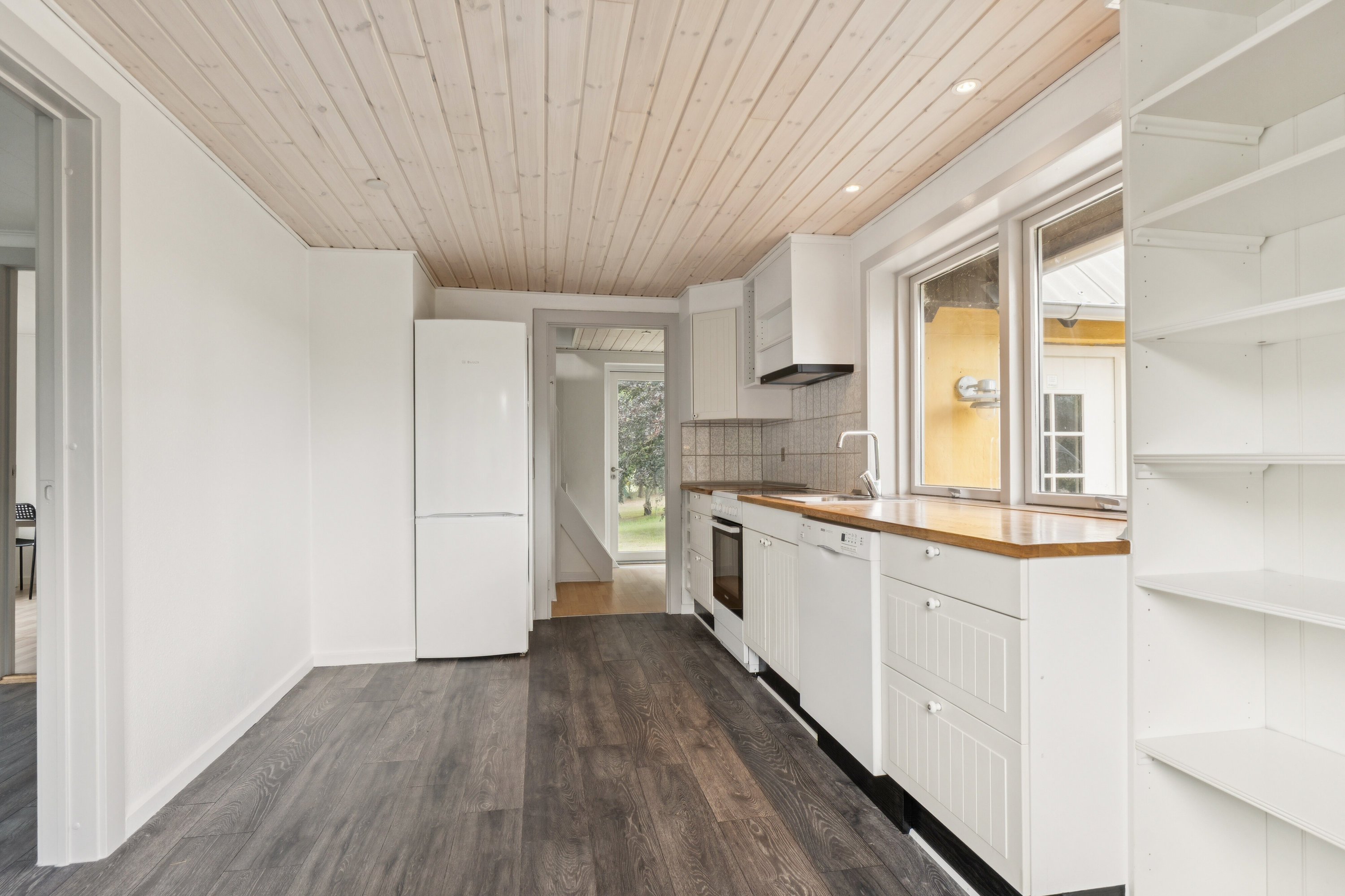 Fremhævet køkken billede i fuldskærmstilstand. Billede af Hørmestedvej 305, Hørmested, 9870 Sindal