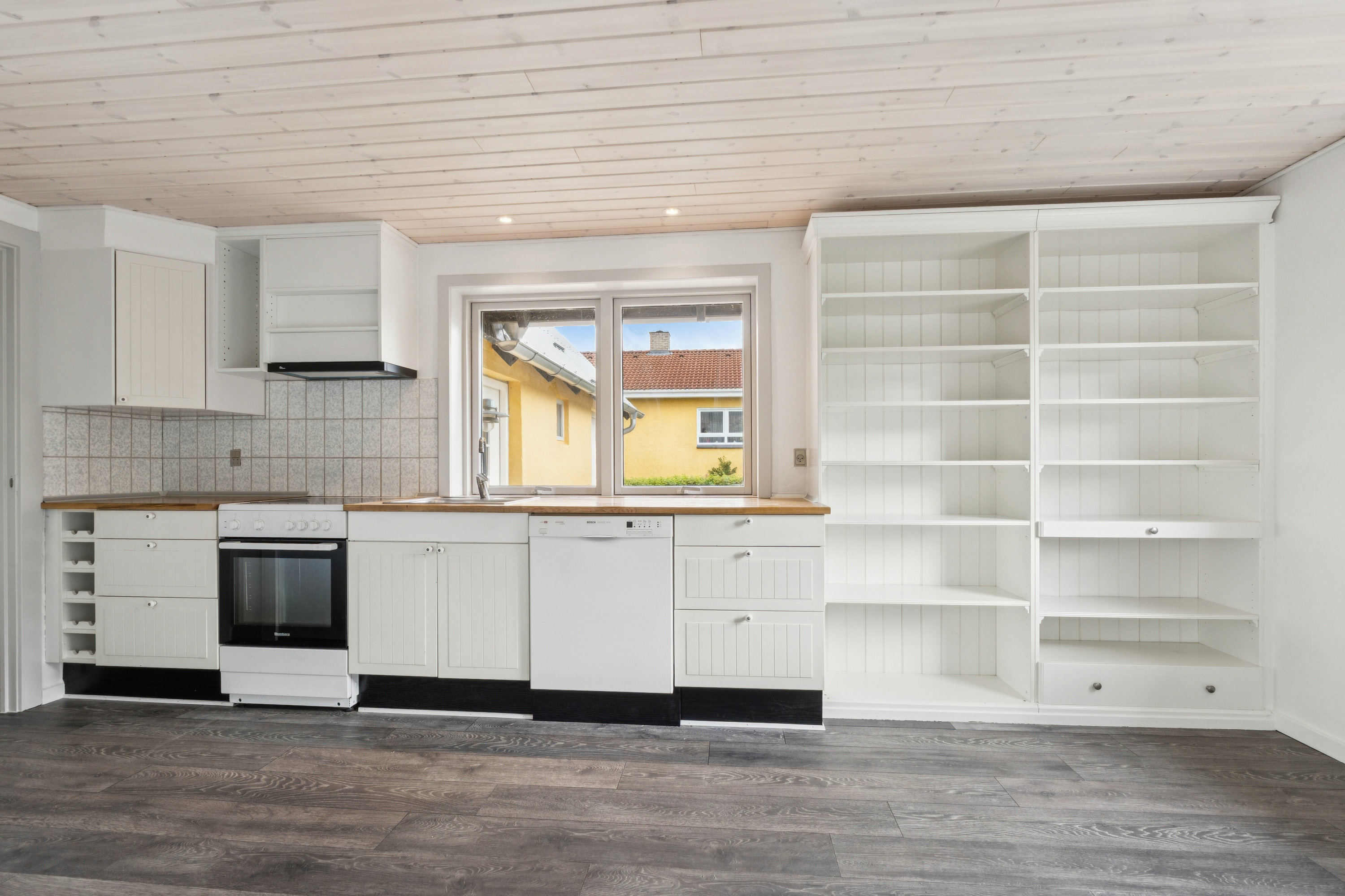 Fremhævet køkken billede i fuldskærmstilstand. Billede af Hørmestedvej 305, Hørmested, 9870 Sindal