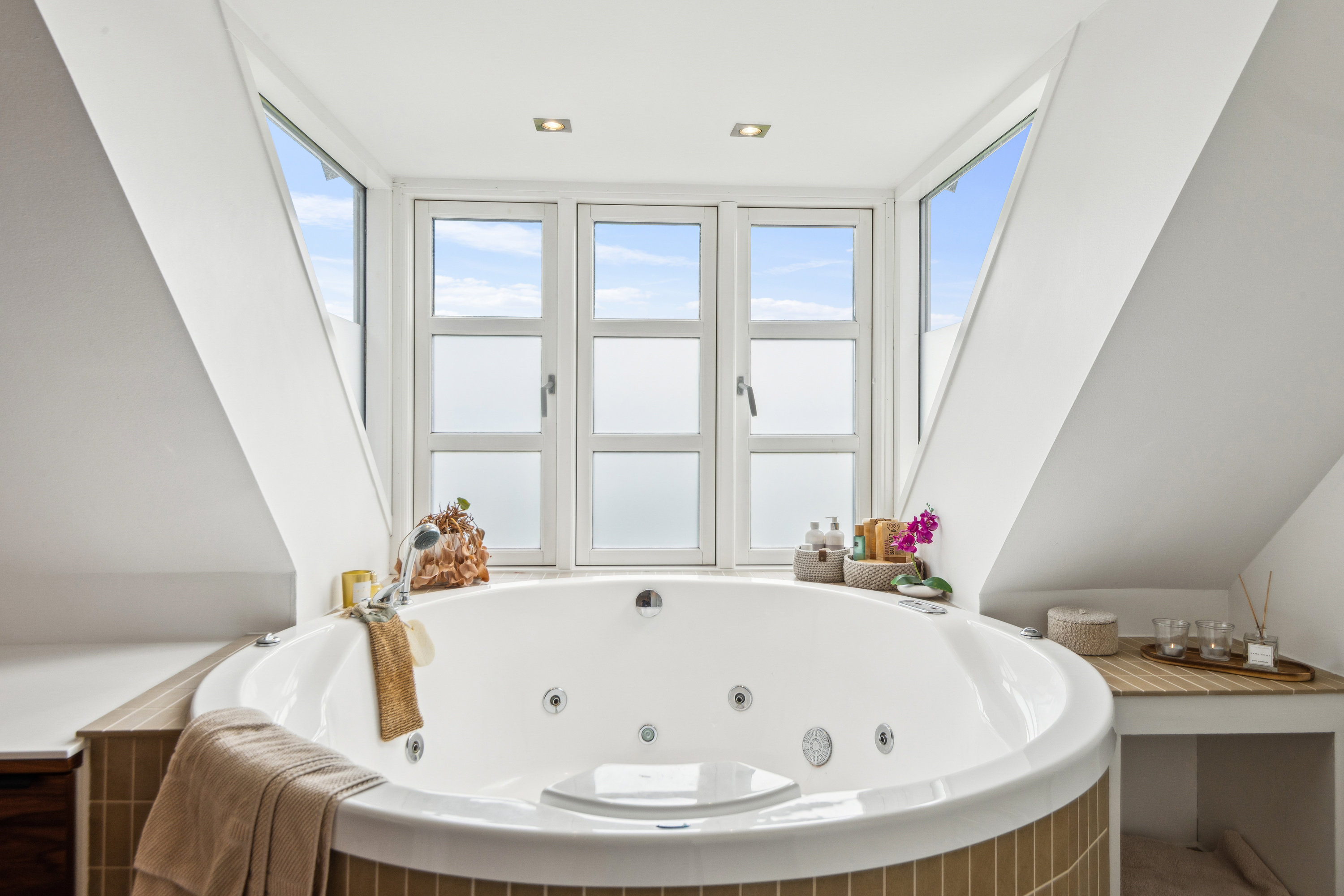 Fremhævet badeværelse billede i fuldskærmstilstand. Billede af Zincksvej 31, 9230 Svenstrup J