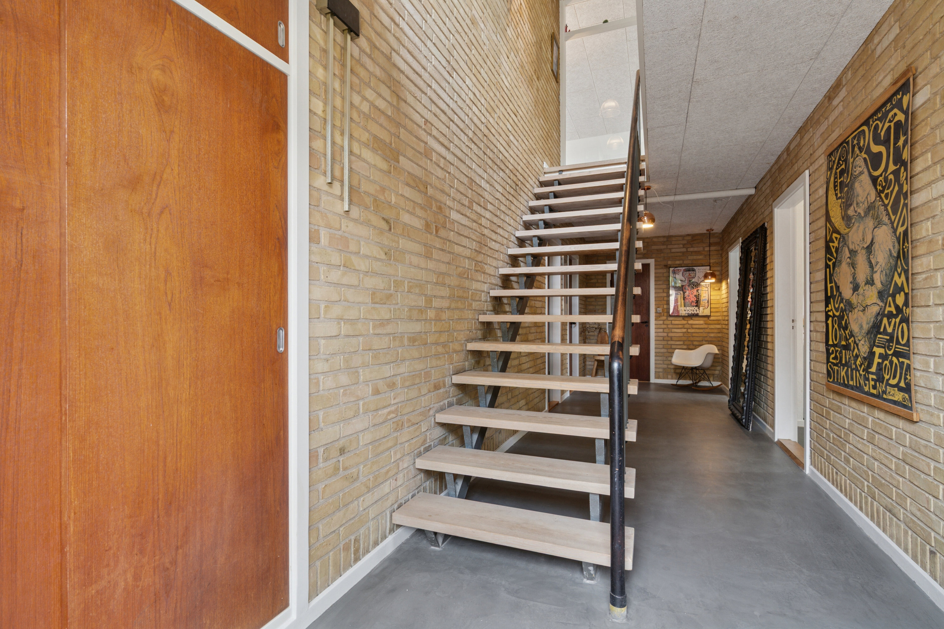 Fremhævet entré billede i fuldskærmstilstand. Billede af Højgårdsvej 11, 8260 Viby J