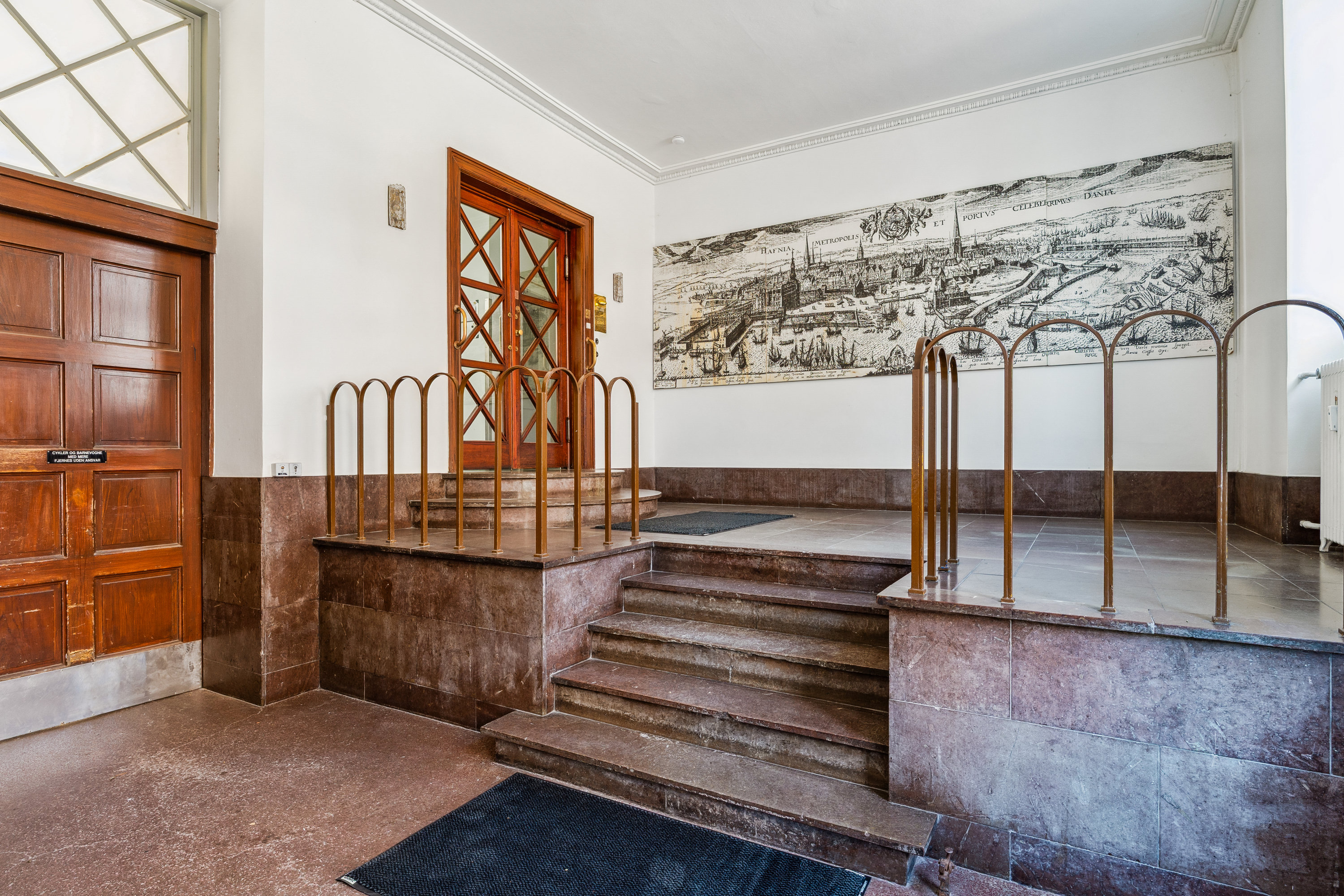 Fremhævet ejendom 1 billede i fuldskærmstilstand. Billede af Fridtjof Nansens Plads 3, 5. th., 2100 København Ø