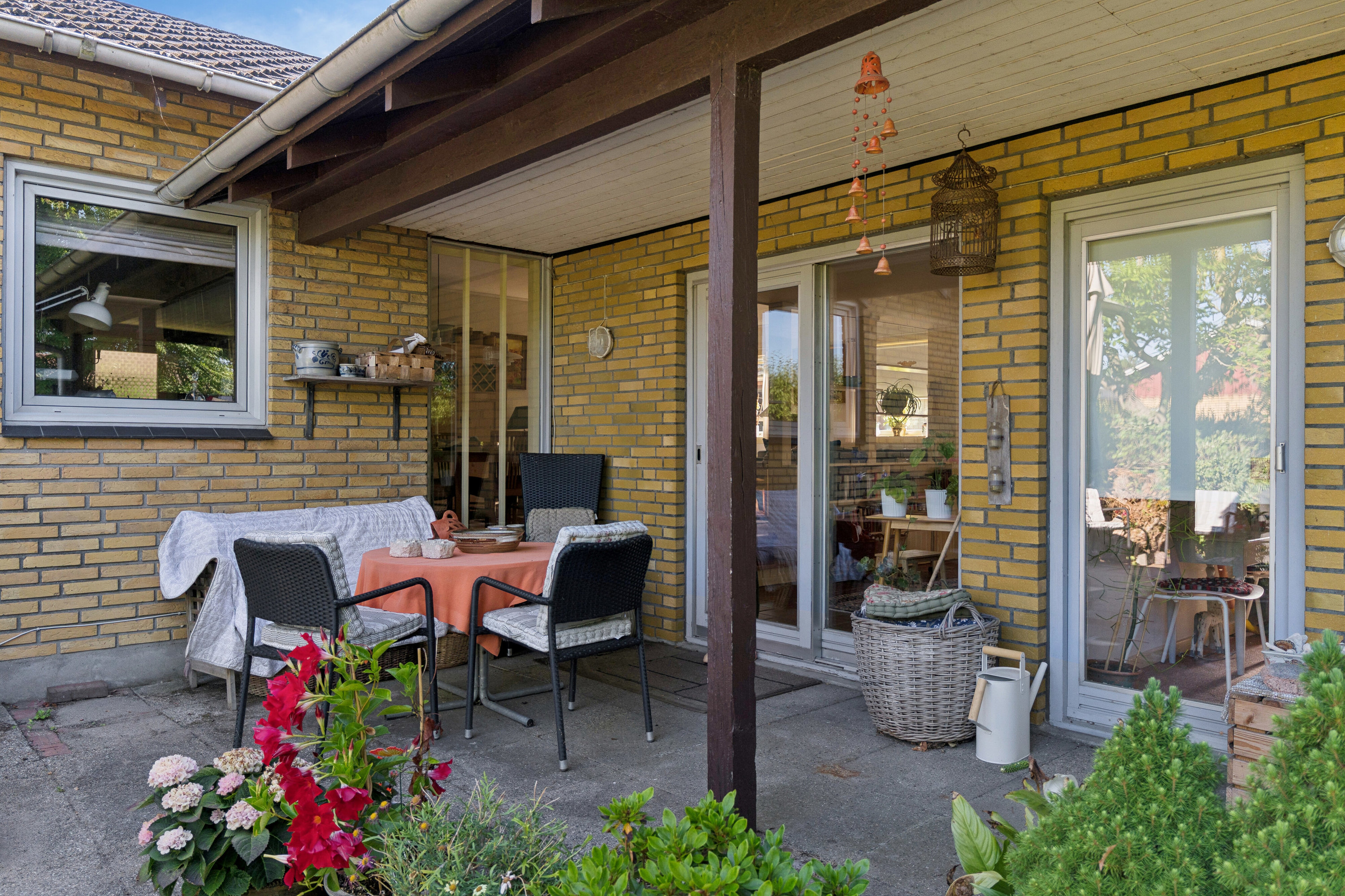 Fremhævet overdækket terrasse billede i fuldskærmstilstand. Billede af Ølunden 9, 5330 Munkebo