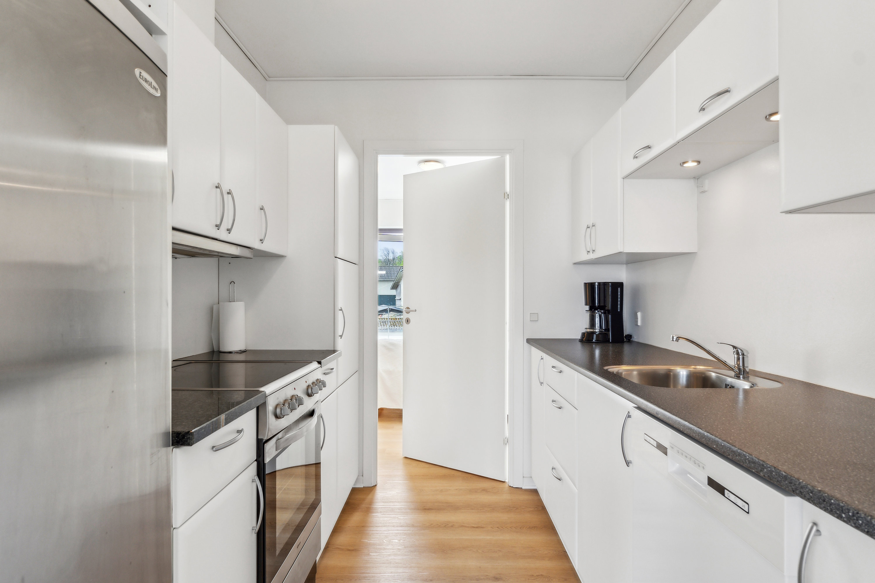 Fremhævet køkken billede i fuldskærmstilstand. Billede af Skudehavnen 8, st.., 5900 Rudkøbing