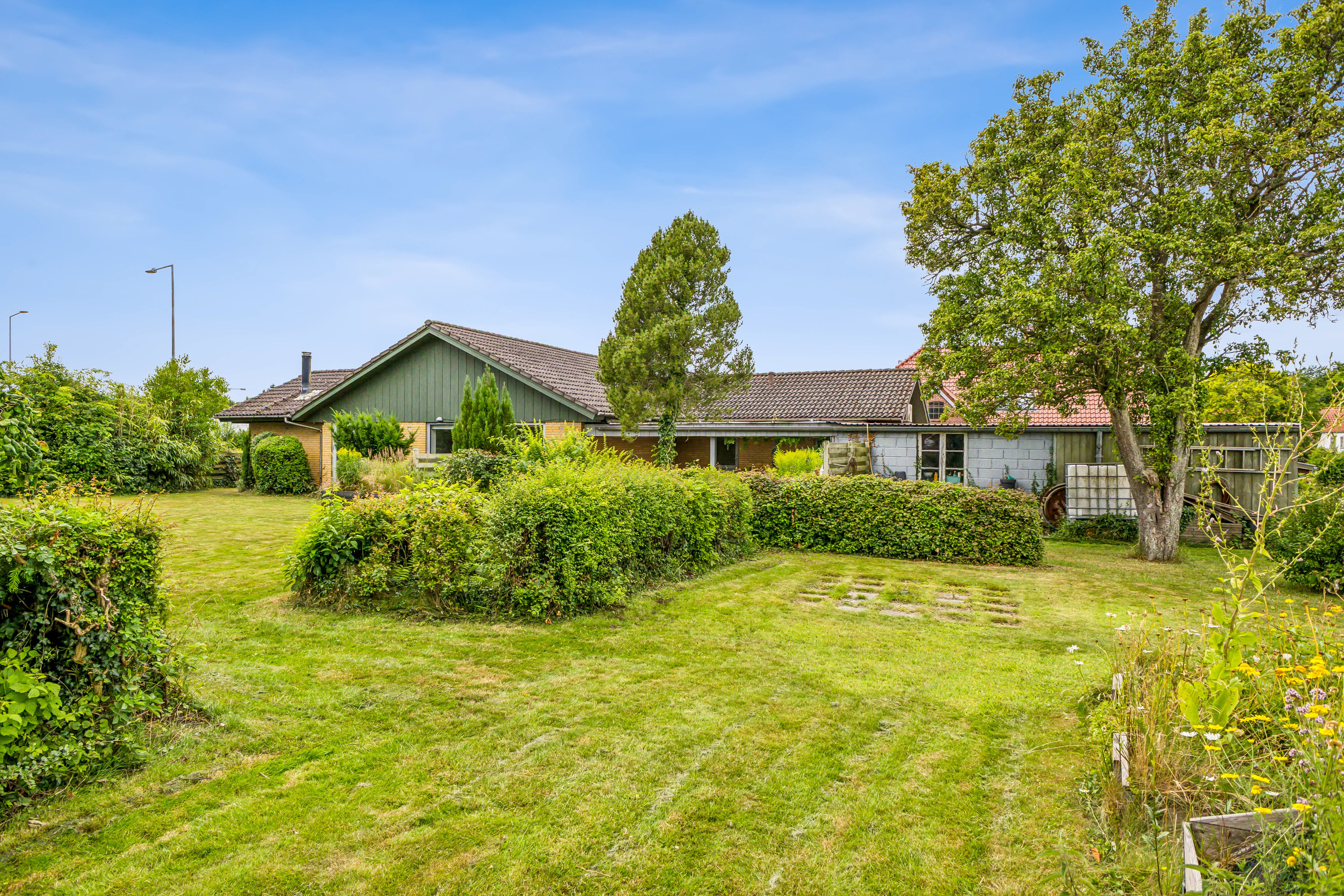 Fremhævet have billede i fuldskærmstilstand. Billede af Løjtertoft 23, 6430 Nordborg