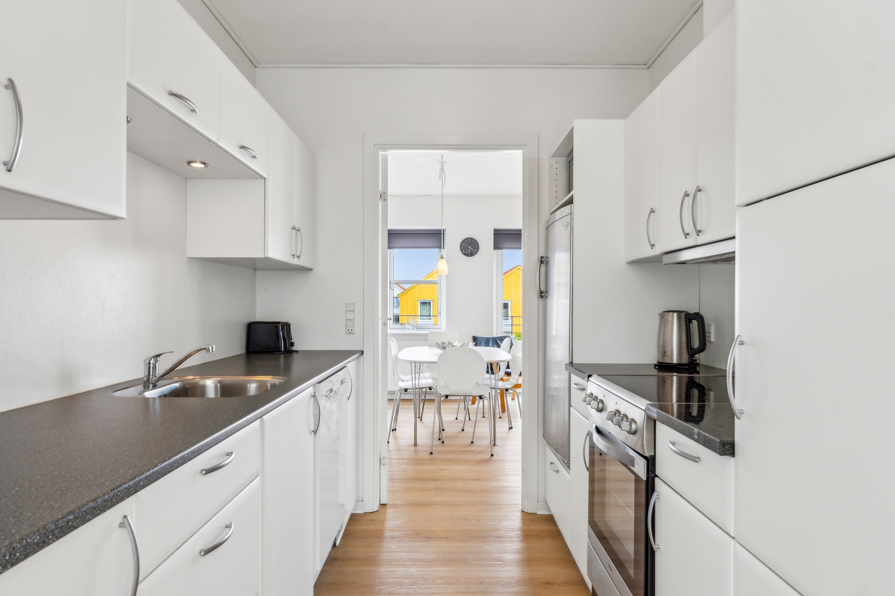 Fremhævet køkken billede i fuldskærmstilstand. Billede af Skudehavnen 10, 1., 5900 Rudkøbing