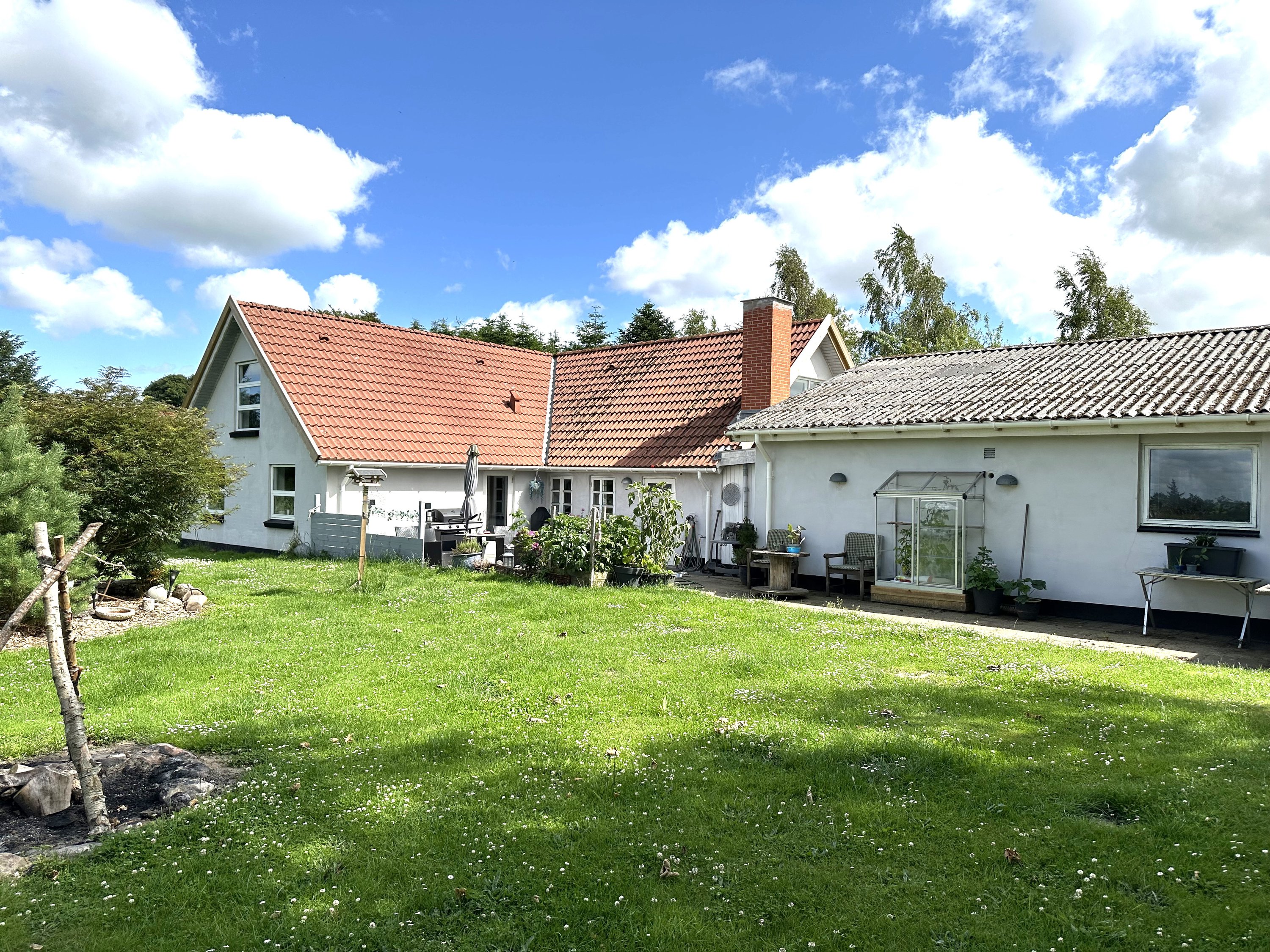 Miniaturebillede 1: . Billede af Fjembevej 42, 9352 Dybvad