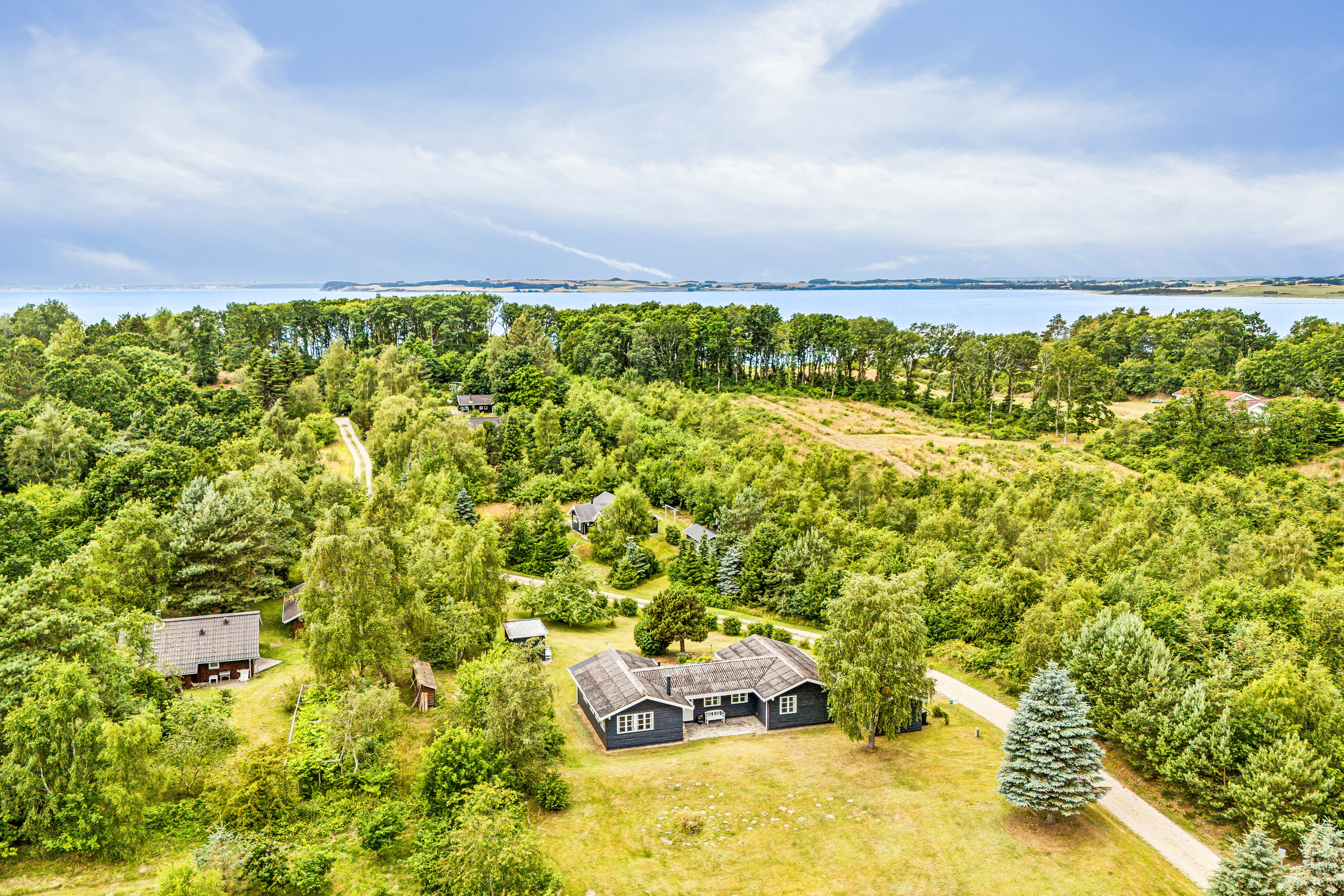 Tronhøjvej 7, Kongsgårde, 8420 Knebel