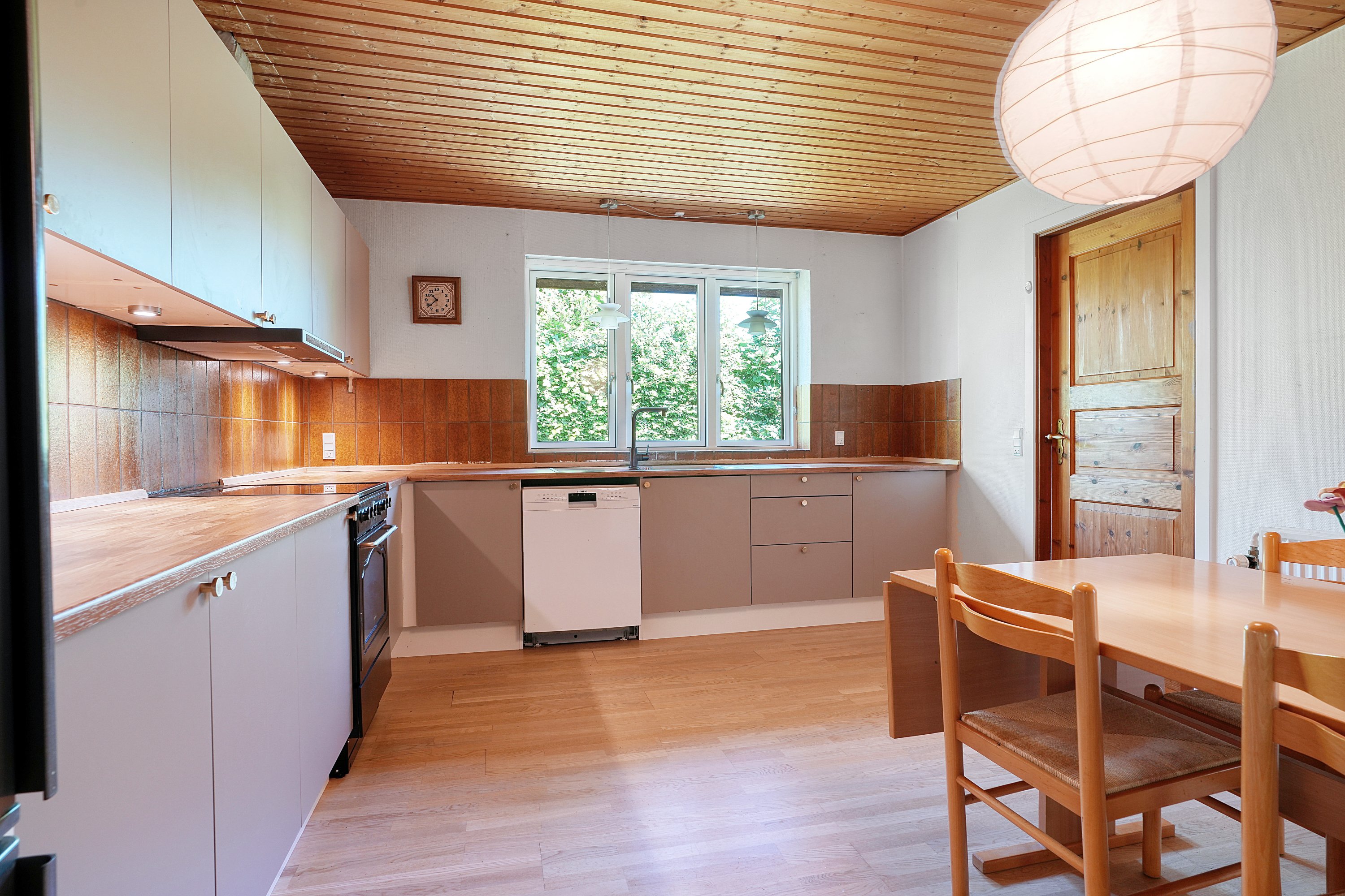 Fremhævet køkken billede i fuldskærmstilstand. Billede af Kalundborgvej 140A, 4300 Holbæk