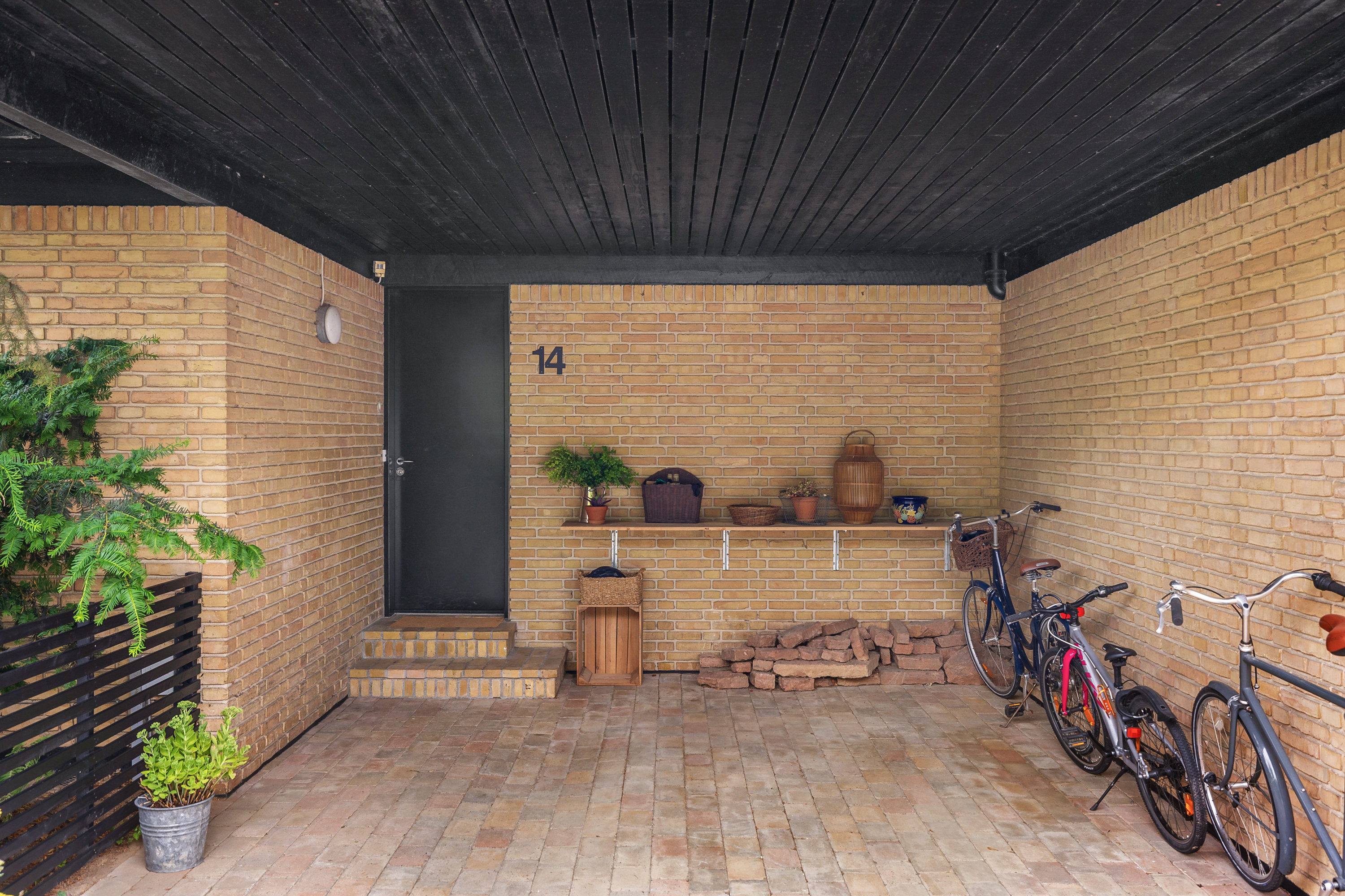 Fremhævet  billede i fuldskærmstilstand. Billede af Brabrand Skovvej 14, 8220 Brabrand