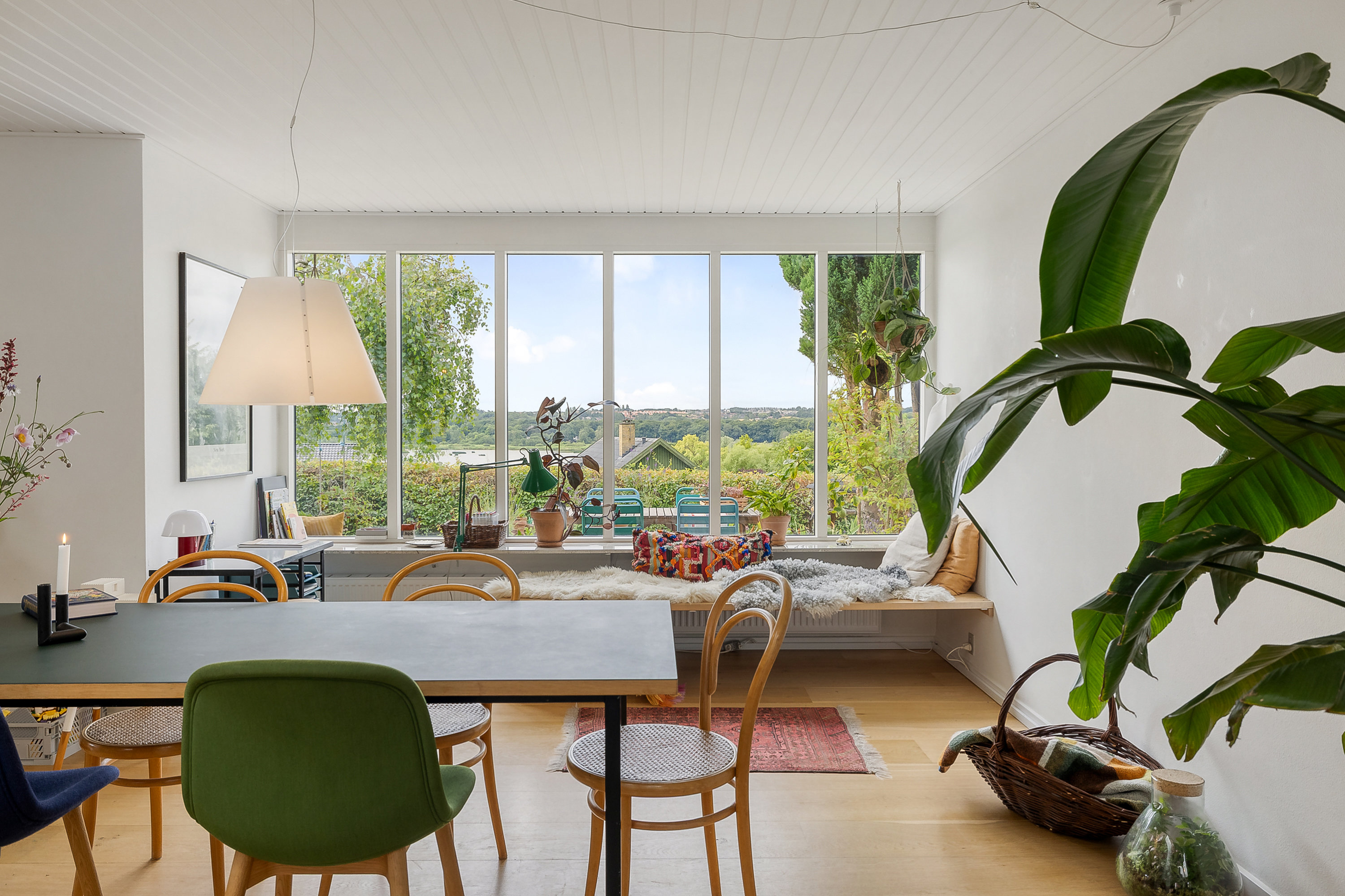 Fremhævet  billede i fuldskærmstilstand. Billede af Brabrand Skovvej 14, 8220 Brabrand