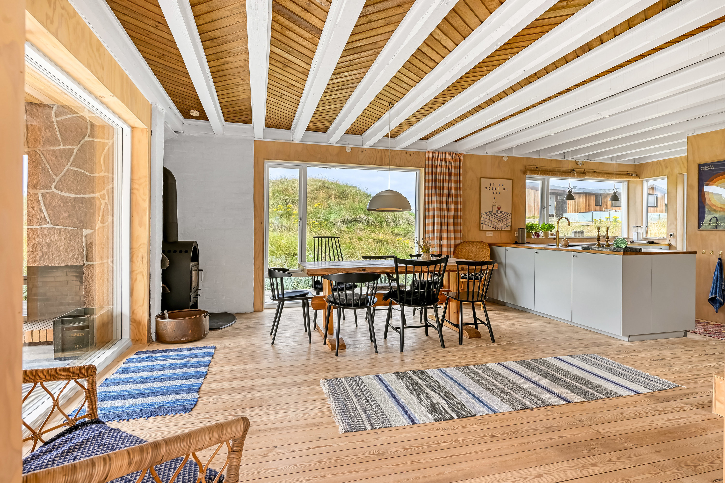 Fremhævet køkken billede i fuldskærmstilstand. Billede af Slunden 110, Rindby Strand, 6720 Fanø