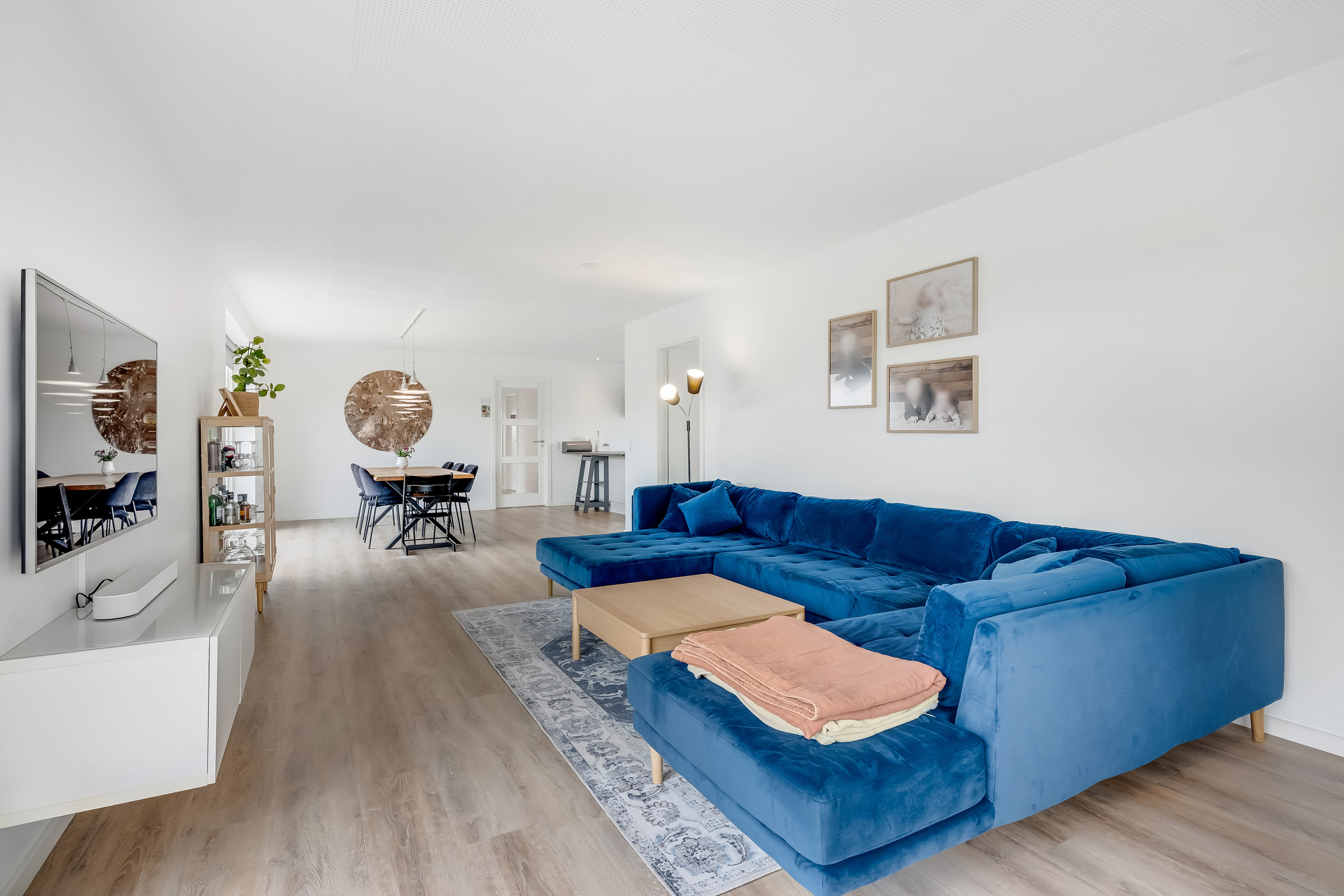 Fremhævet stue billede i fuldskærmstilstand. Billede af Hvalfisken 1, Mejrup, 7500 Holstebro