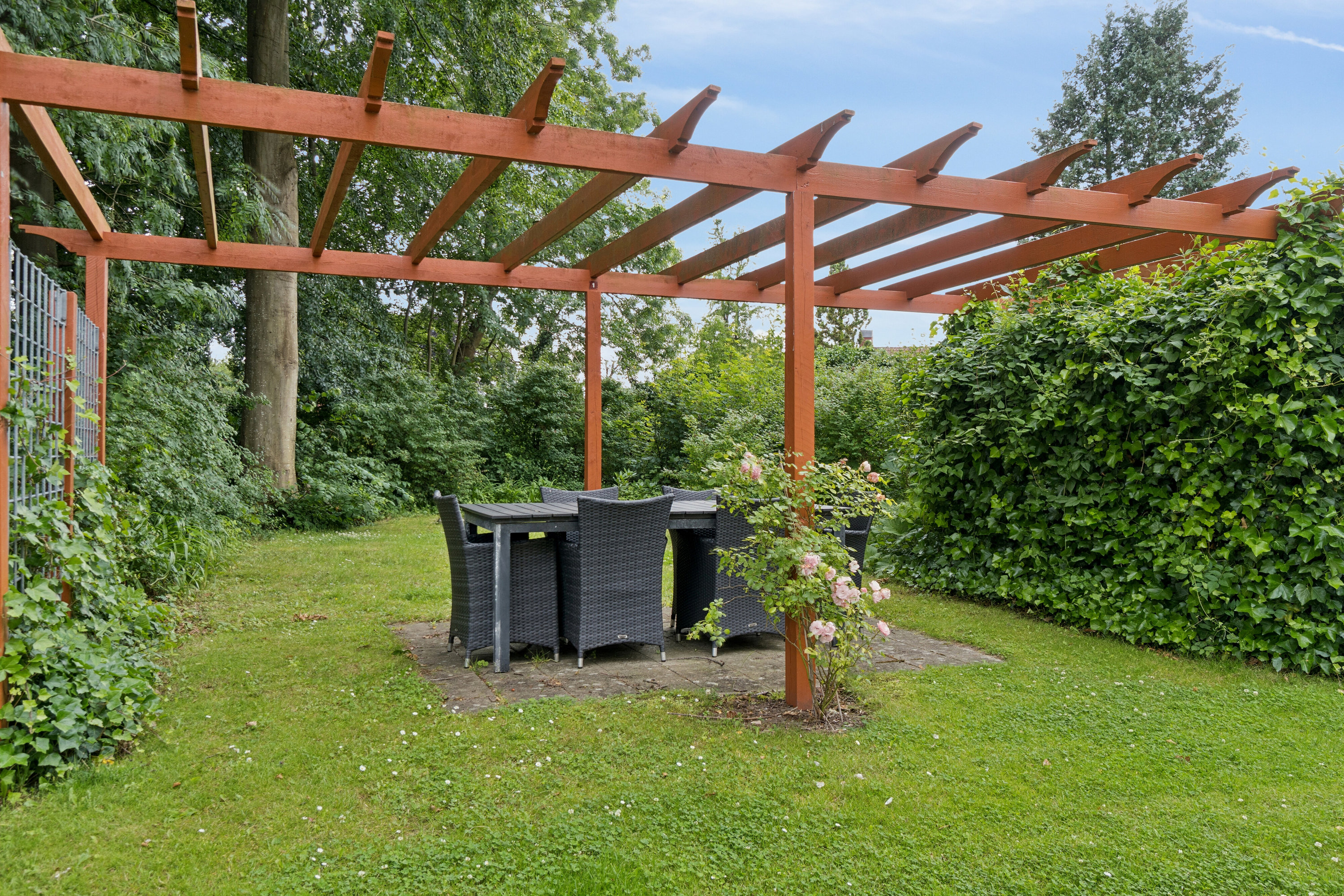 Fremhævet terrasse billede i fuldskærmstilstand. Billede af Dronningens Vænge 11, 1. mfth., 2800 Kongens Lyngby