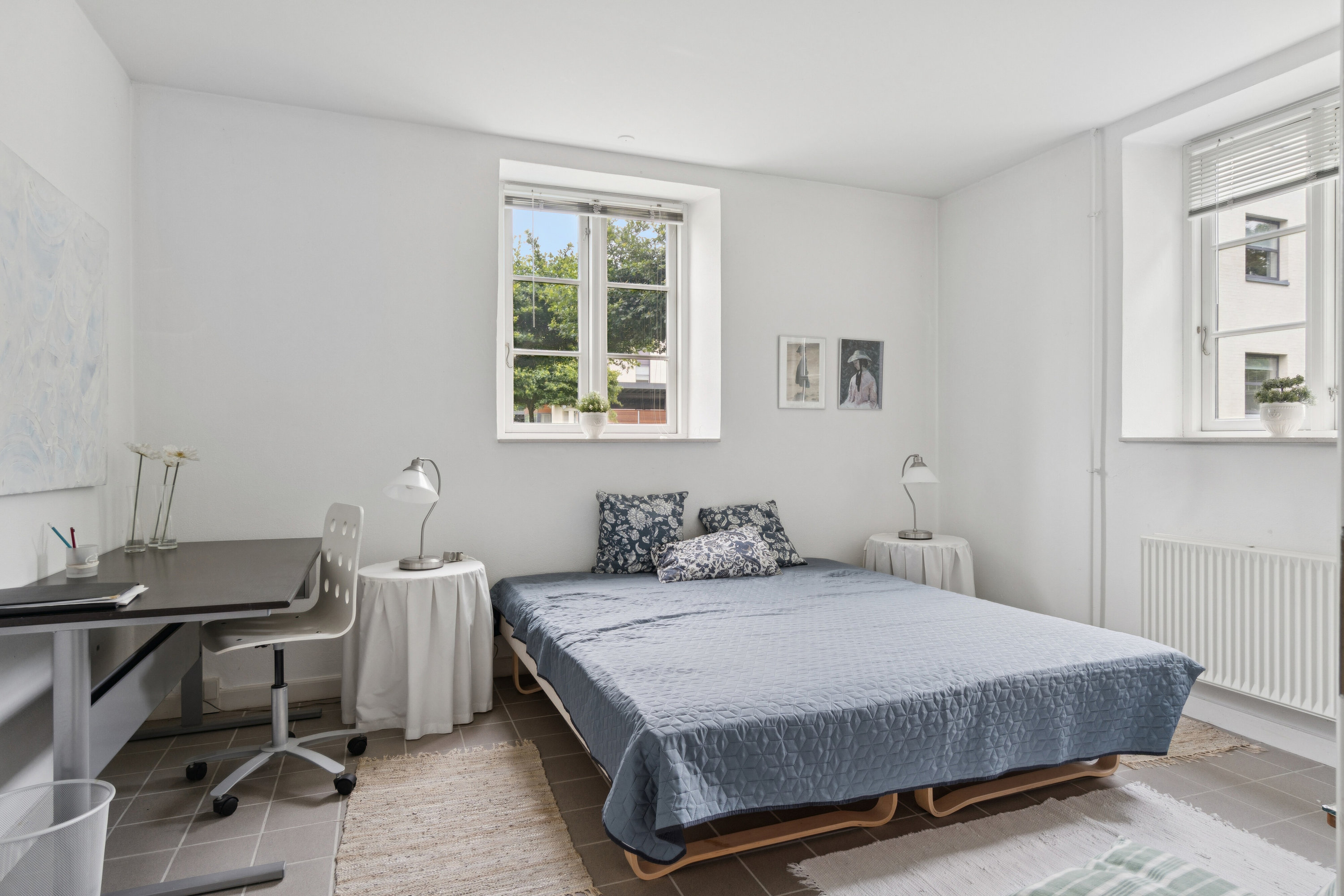 Fremhævet soveværelse billede i fuldskærmstilstand. Billede af Dronningens Vænge 11, 1. mfth., 2800 Kongens Lyngby