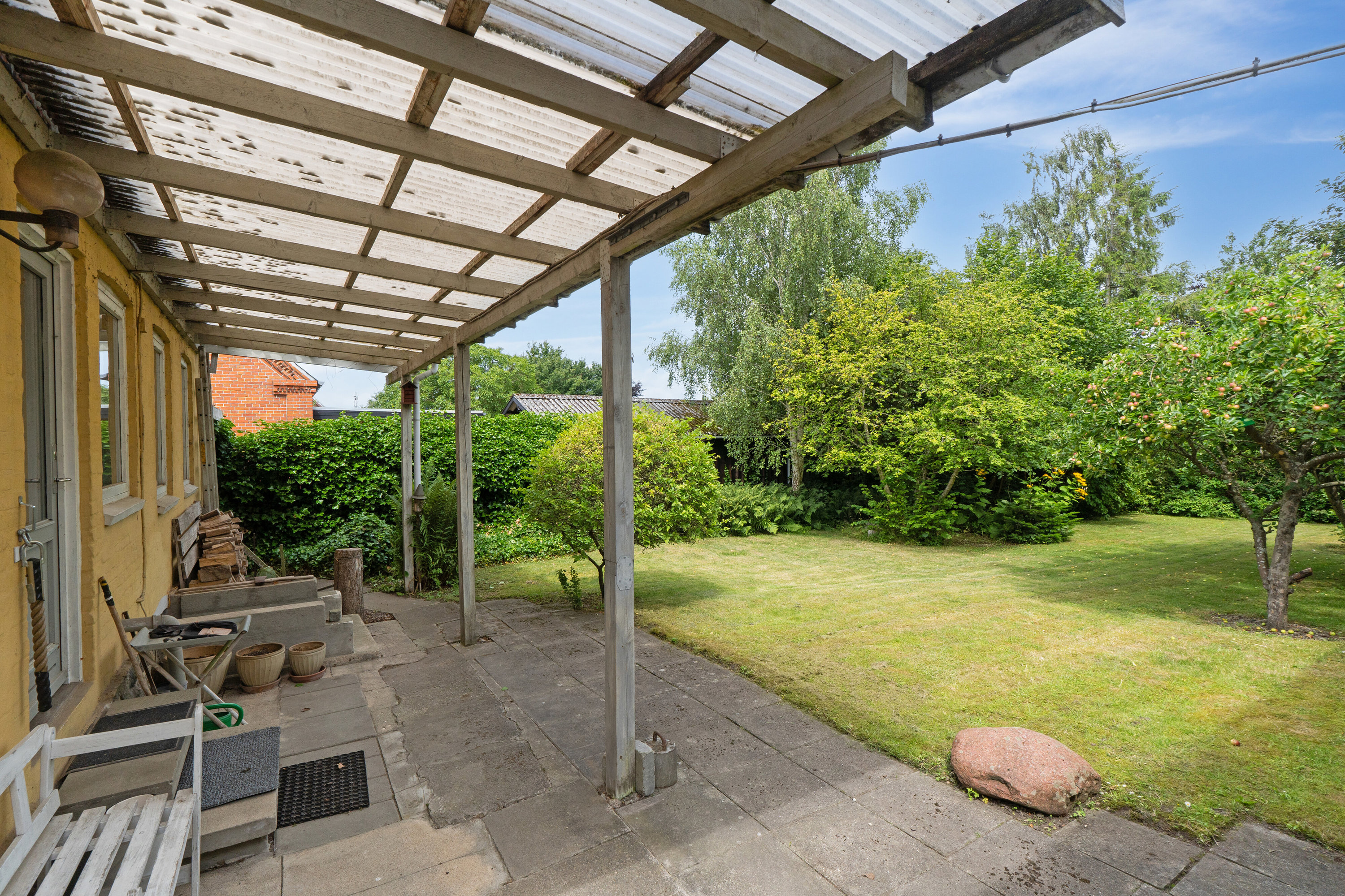 Fremhævet set fra haven billede i fuldskærmstilstand. Billede af Moltkesvej 37, 4690 Haslev