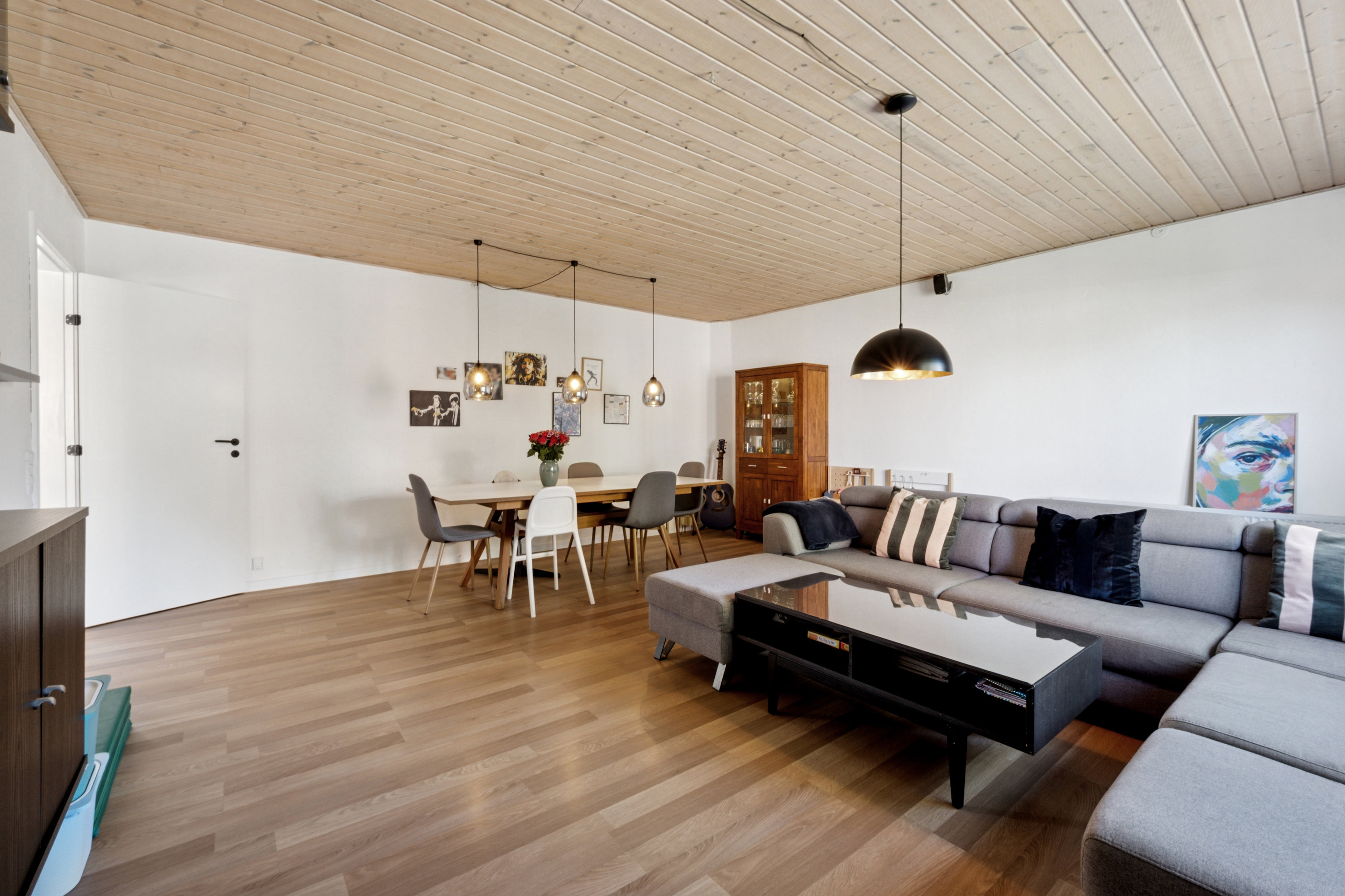 Fremhævet stue billede i fuldskærmstilstand. Billede af Reberbanen 26, 1. 2., 8800 Viborg