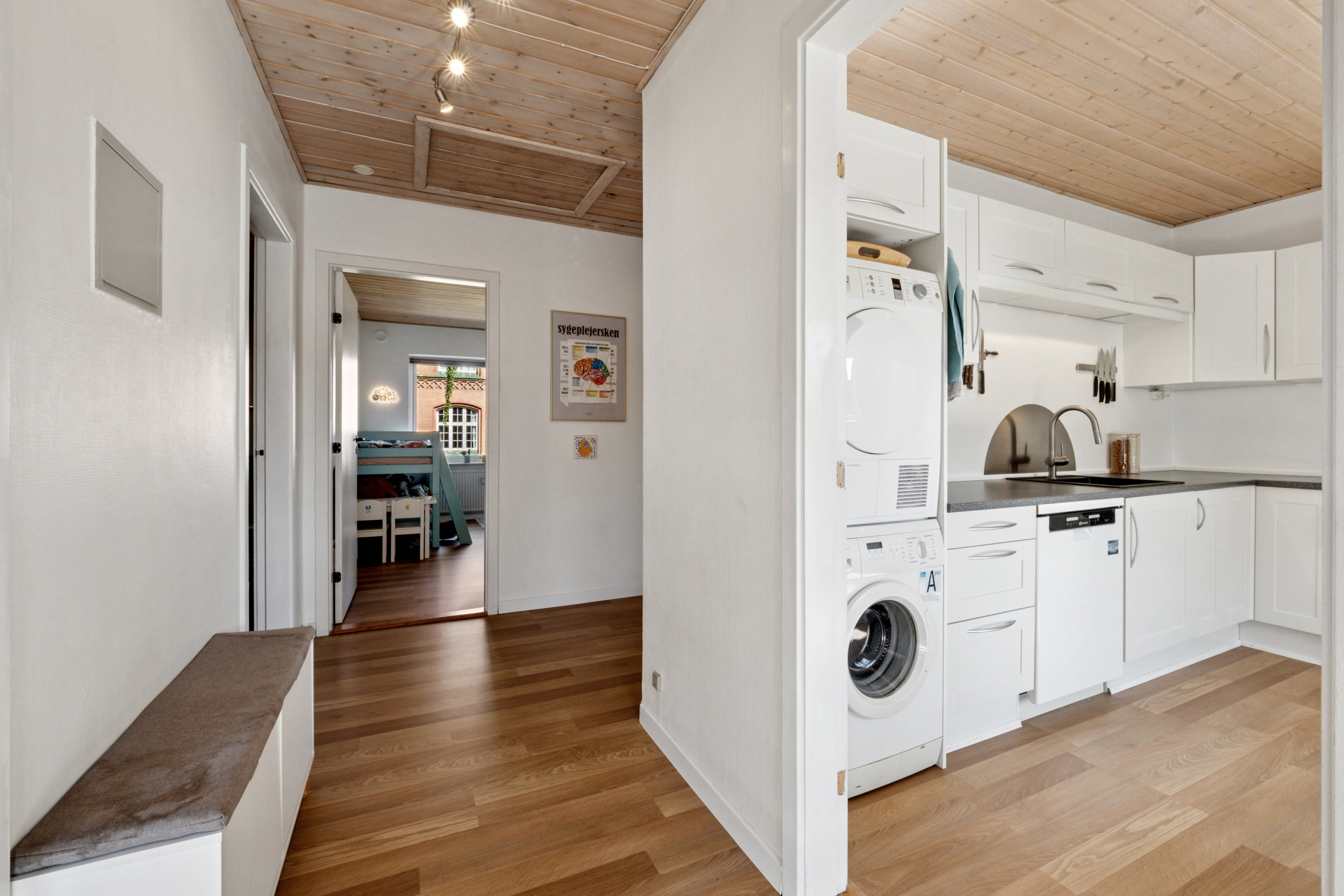 Miniaturebillede 1: gang. Billede af Reberbanen 26, 1. 2., 8800 Viborg