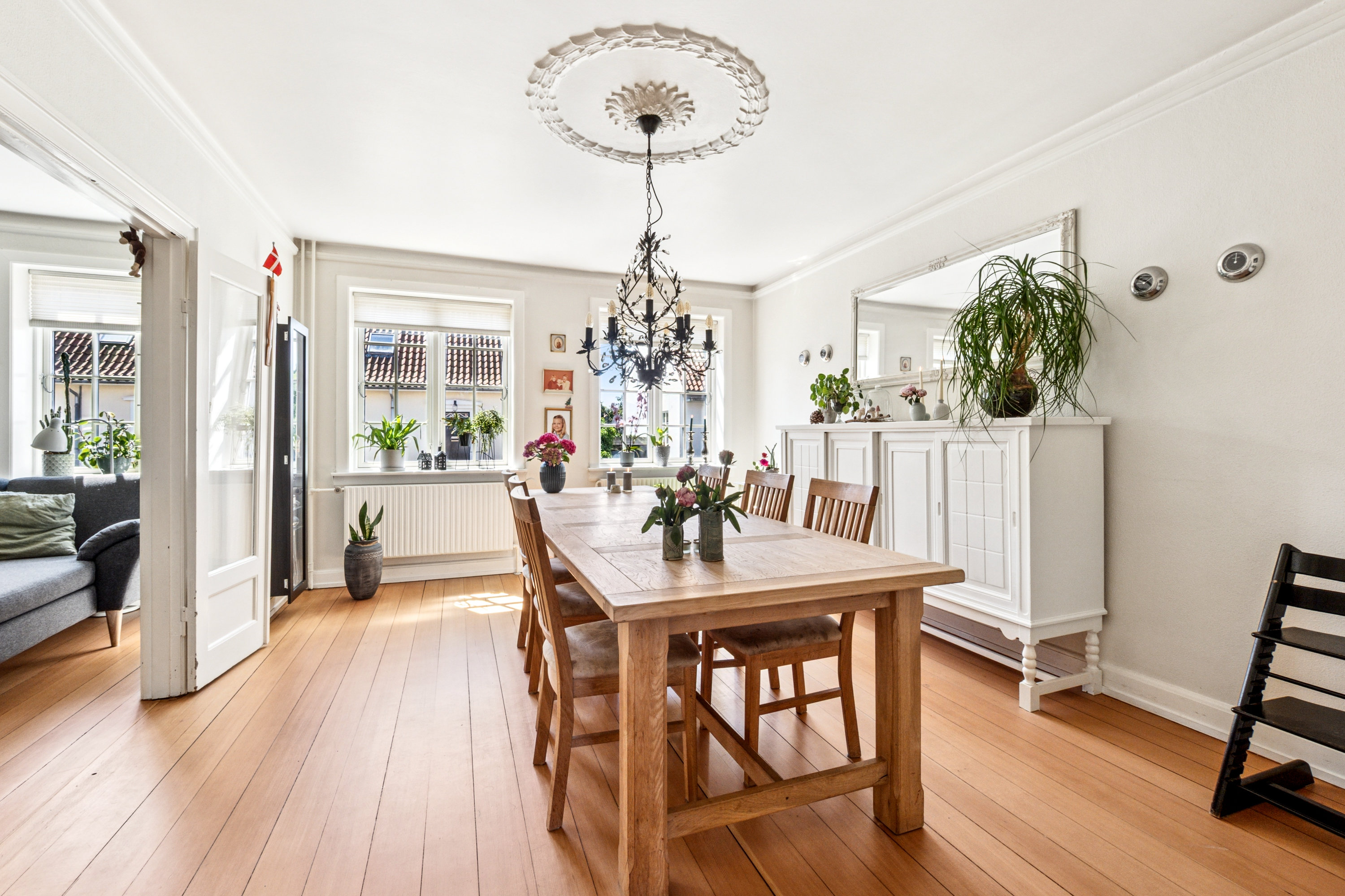 Fremhævet stue billede i fuldskærmstilstand. Billede af Dalgasvej 8, 8800 Viborg