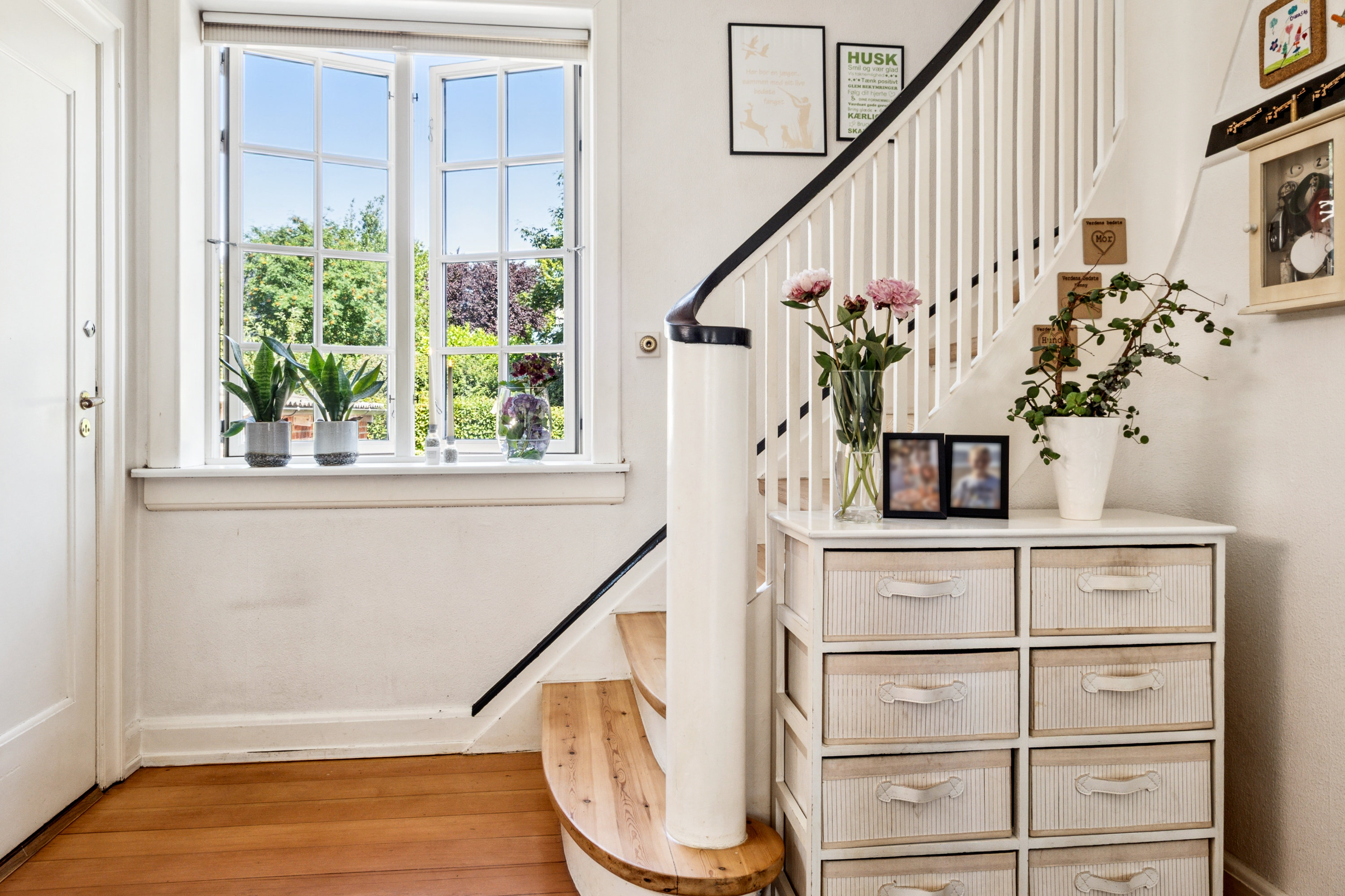 Fremhævet trappe billede i fuldskærmstilstand. Billede af Dalgasvej 8, 8800 Viborg