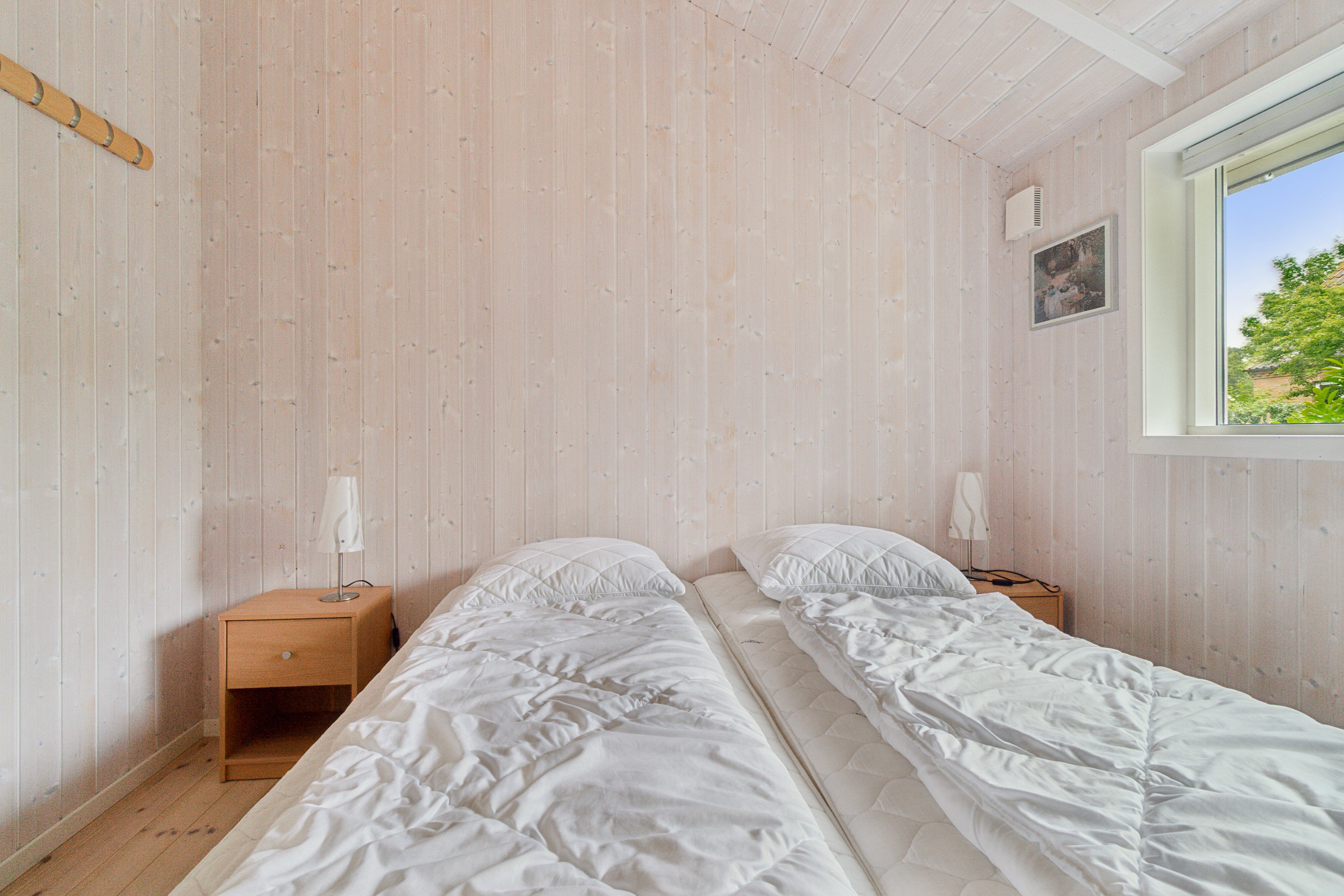 Fremhævet soveværelse billede i fuldskærmstilstand. Billede af Toftegårdsvej 34C, Hasle, 3790 Hasle