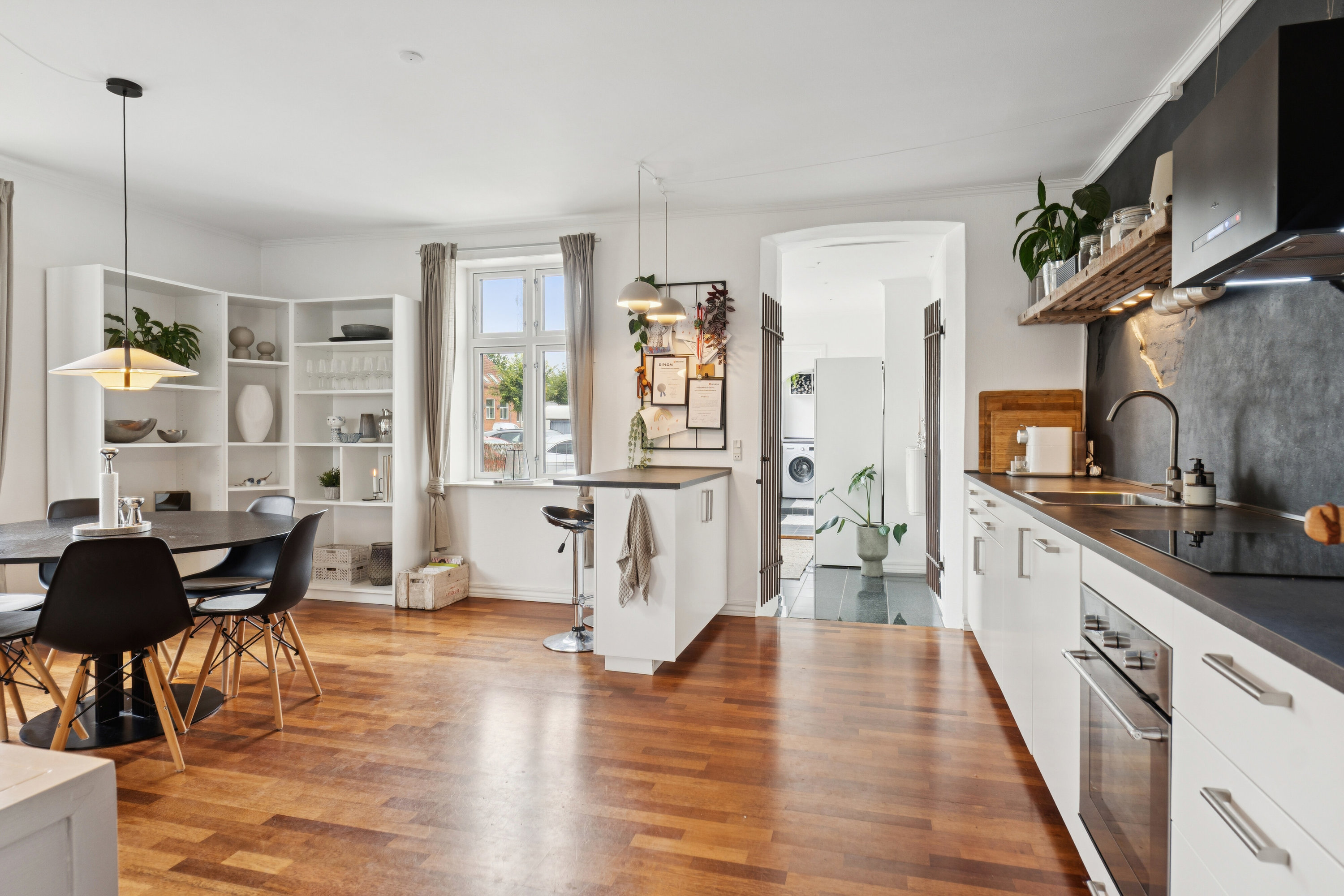 Fremhævet køkken billede i fuldskærmstilstand. Billede af Mads Hansensvej 17, 5762 Vester Skerninge