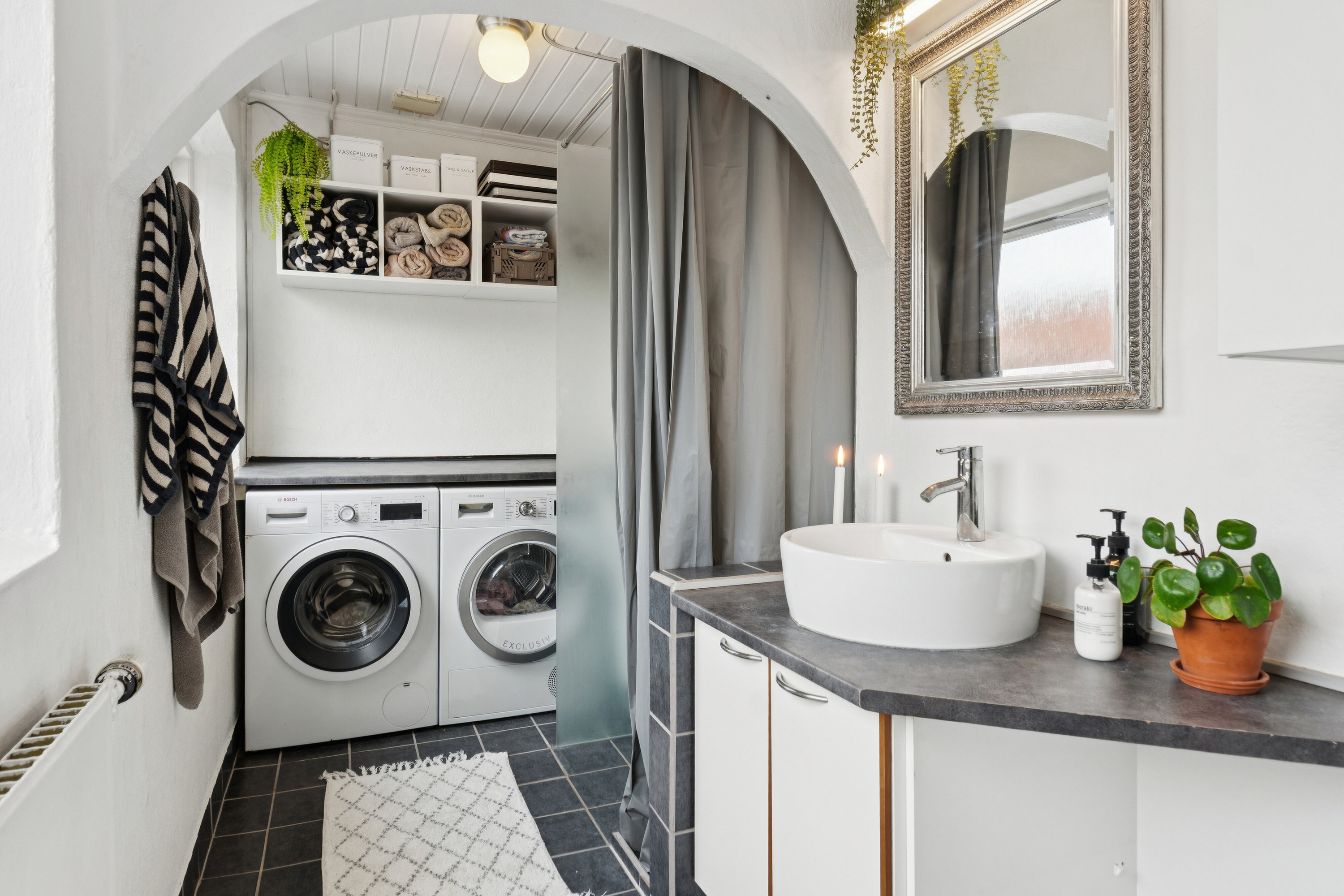 Fremhævet badeværelse billede i fuldskærmstilstand. Billede af Mads Hansensvej 17, 5762 Vester Skerninge