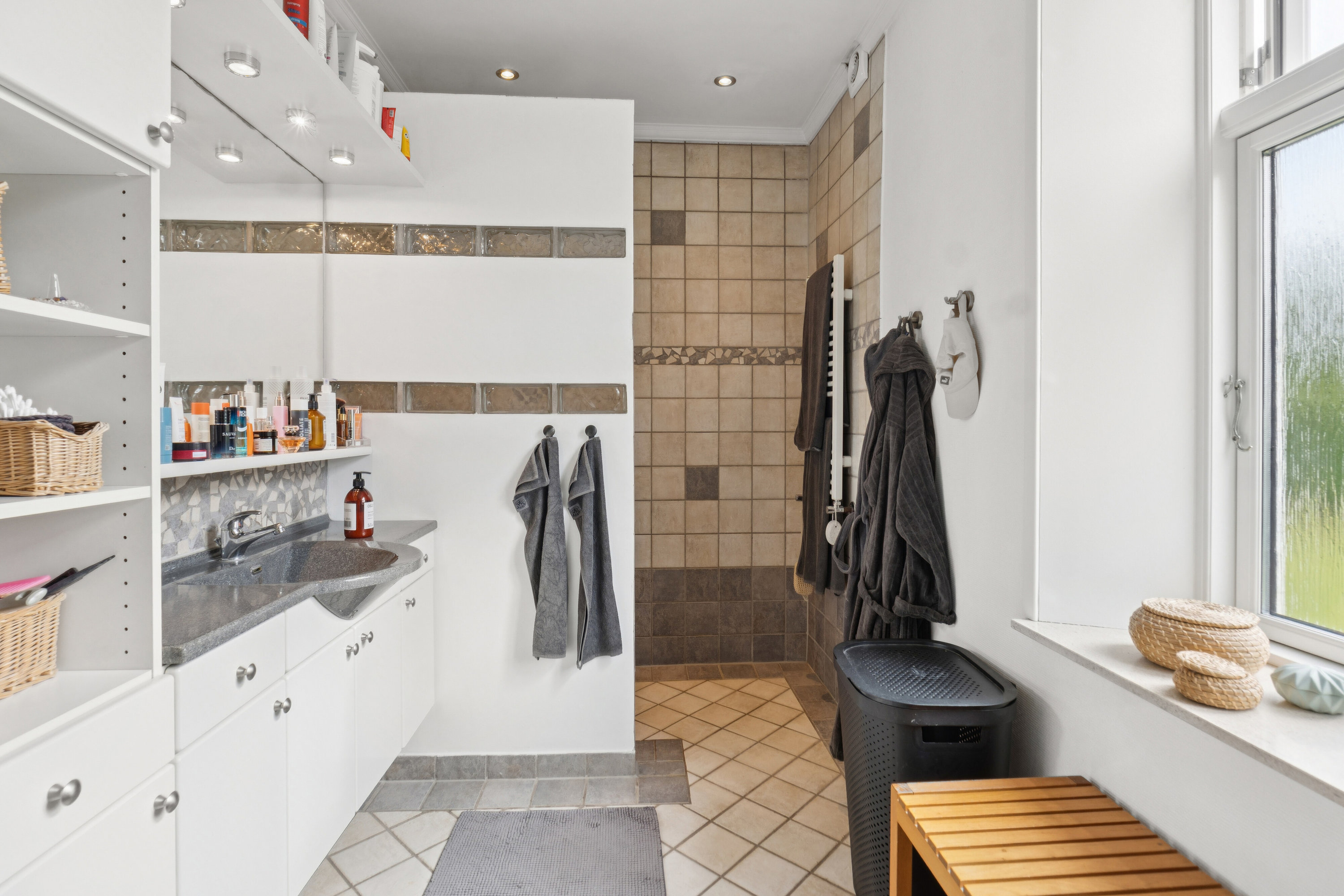 Fremhævet køkken billede i fuldskærmstilstand. Billede af Mads Hansensvej 17, 5762 Vester Skerninge