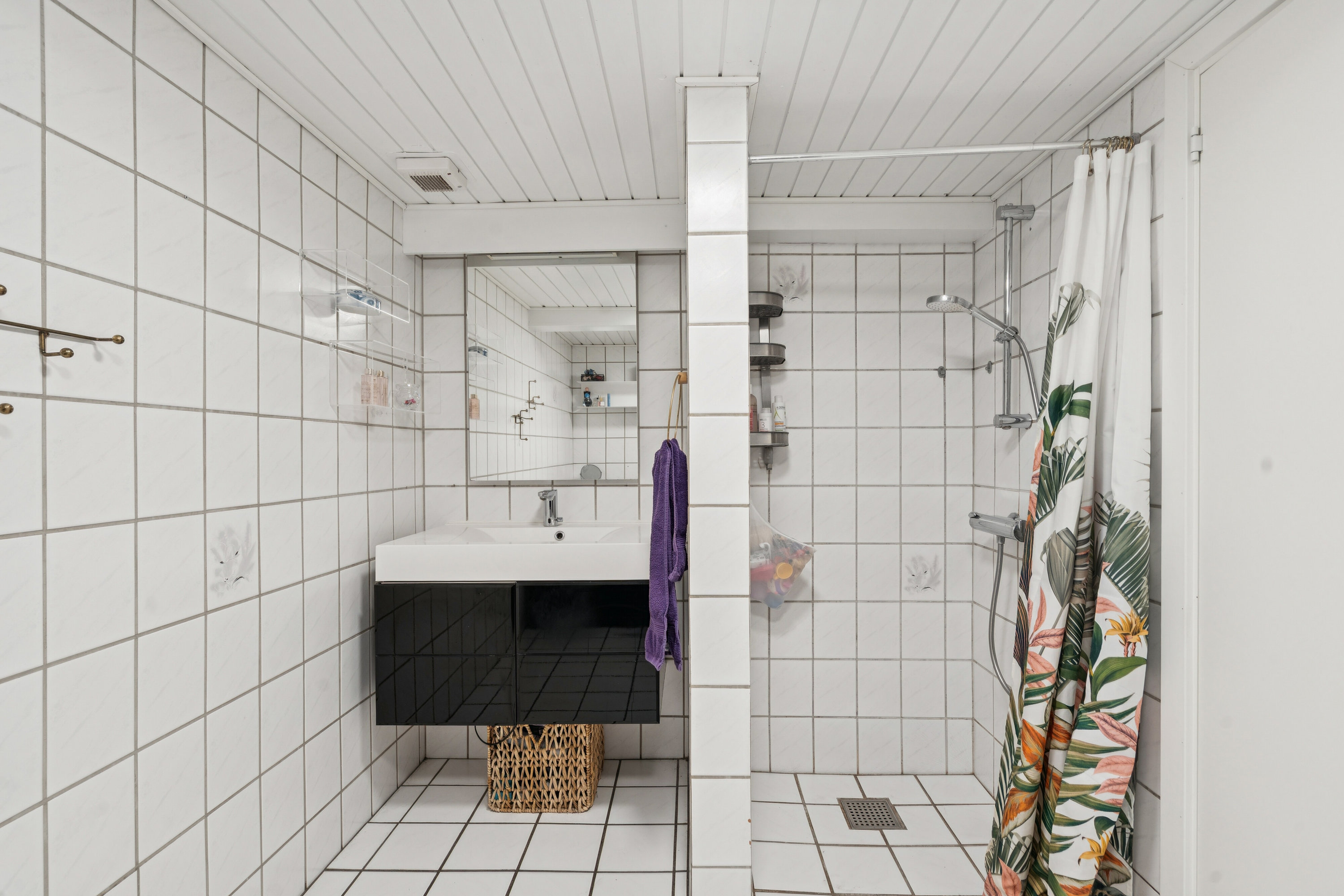 Fremhævet badeværelse billede i fuldskærmstilstand. Billede af Lintrupvej 78, Hjerting, 6630 Rødding