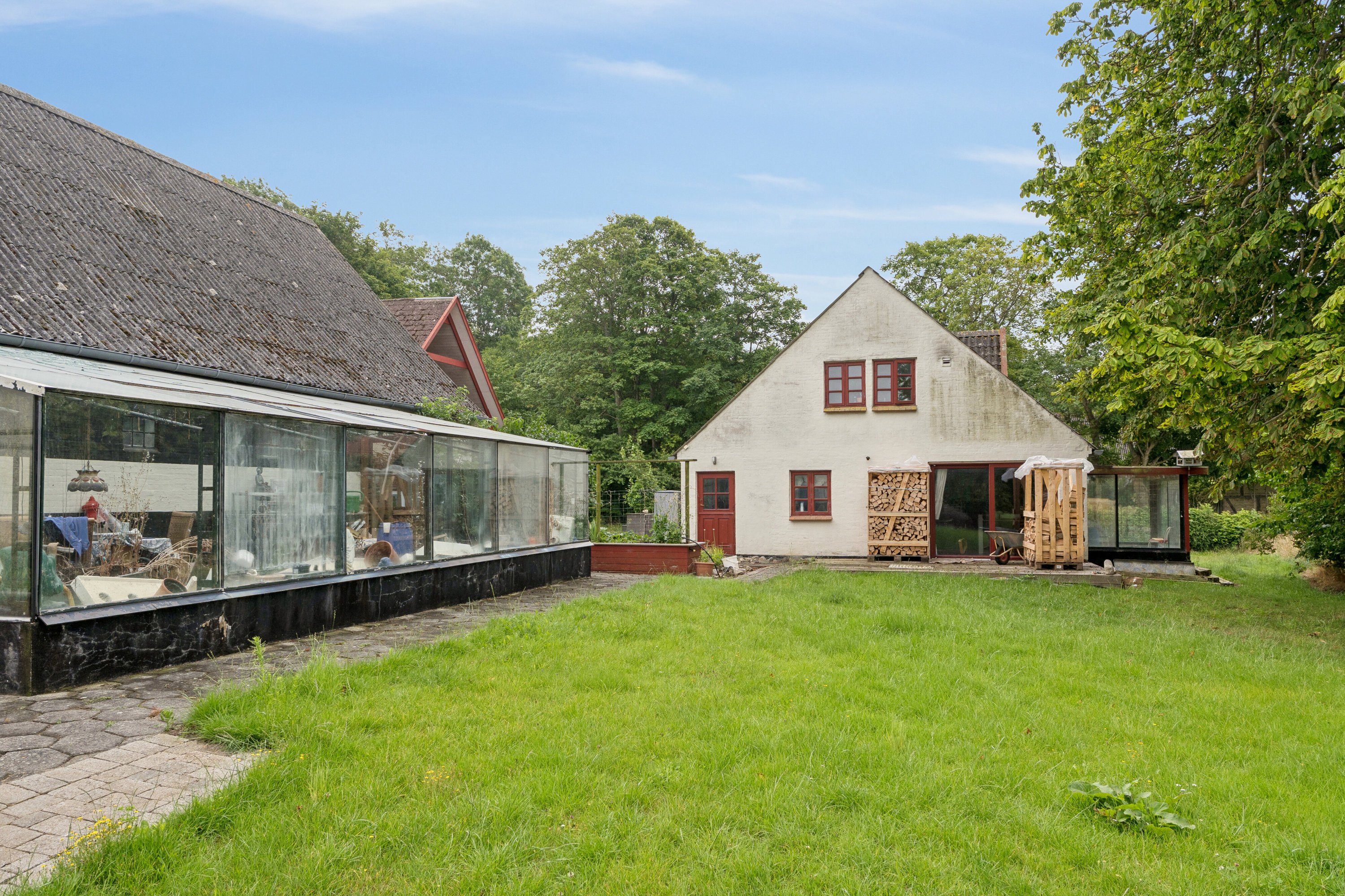Fremhævet set fra haven billede i fuldskærmstilstand. Billede af Smidstrupvej 55, 4720 Præstø