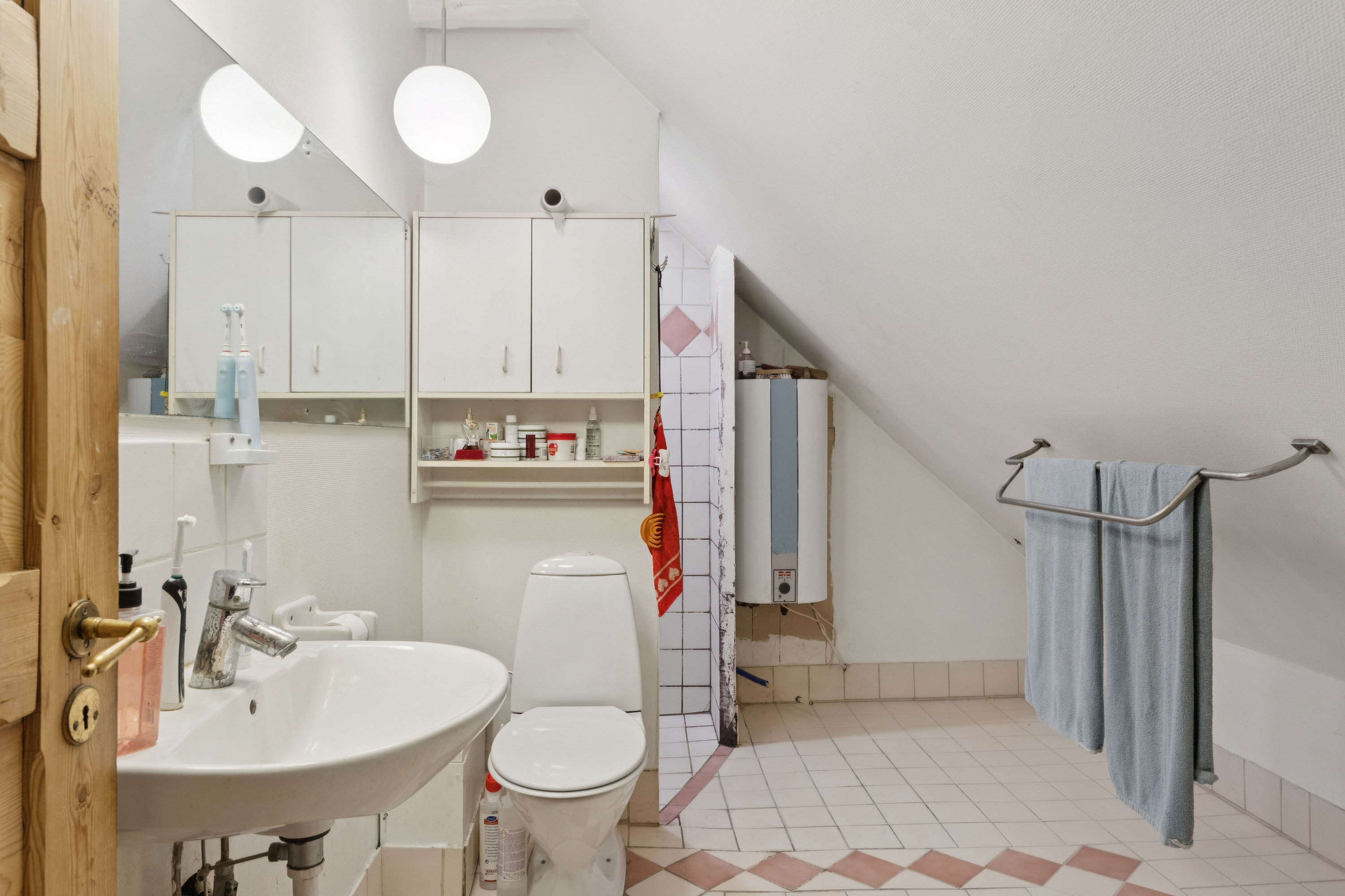 Fremhævet badeværelse billede i fuldskærmstilstand. Billede af Smidstrupvej 55, 4720 Præstø