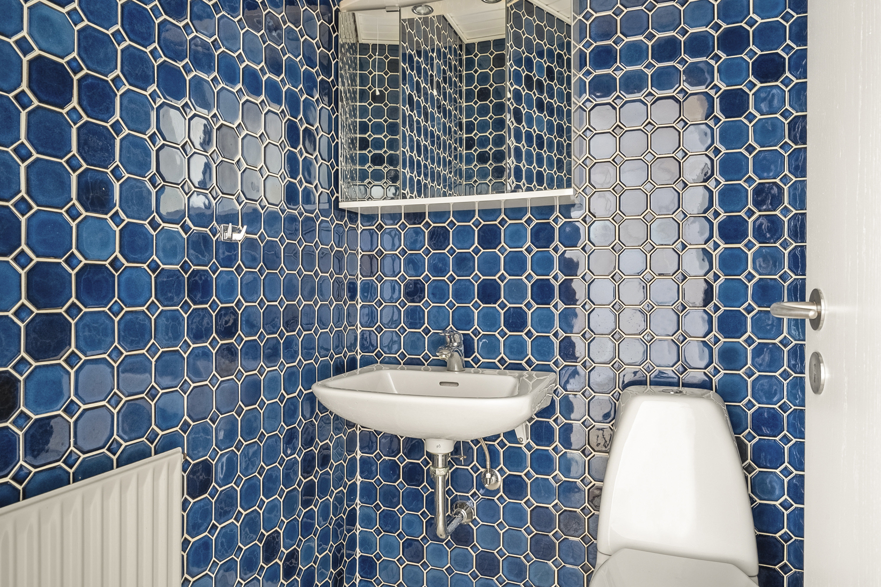 Fremhævet badeværelse billede i fuldskærmstilstand. Billede af Rosenvænget 3, 6800 Varde