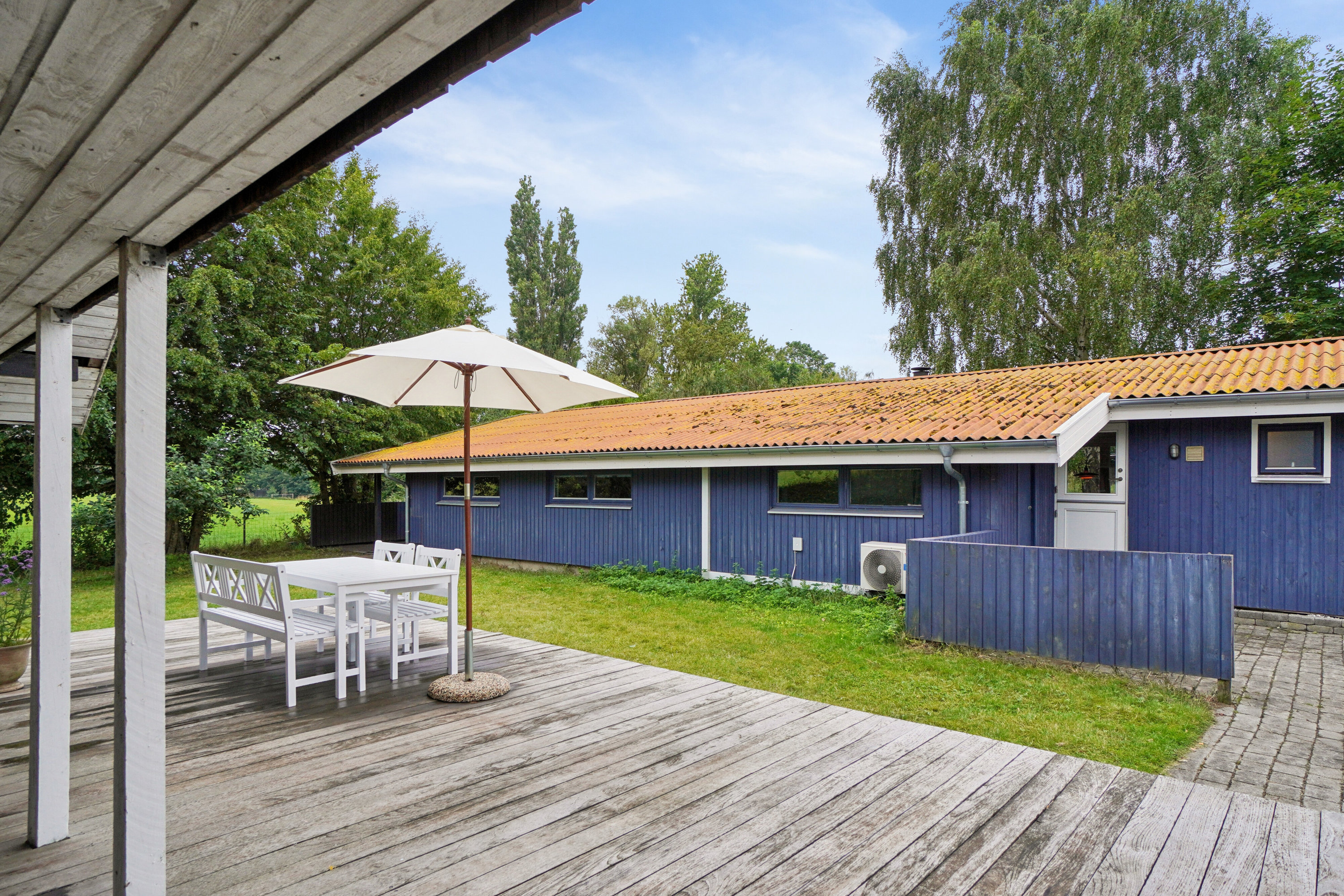 Miniaturebillede 1: terrasse. Billede af Skadevænget 20, Vellerup, 4050 Skibby