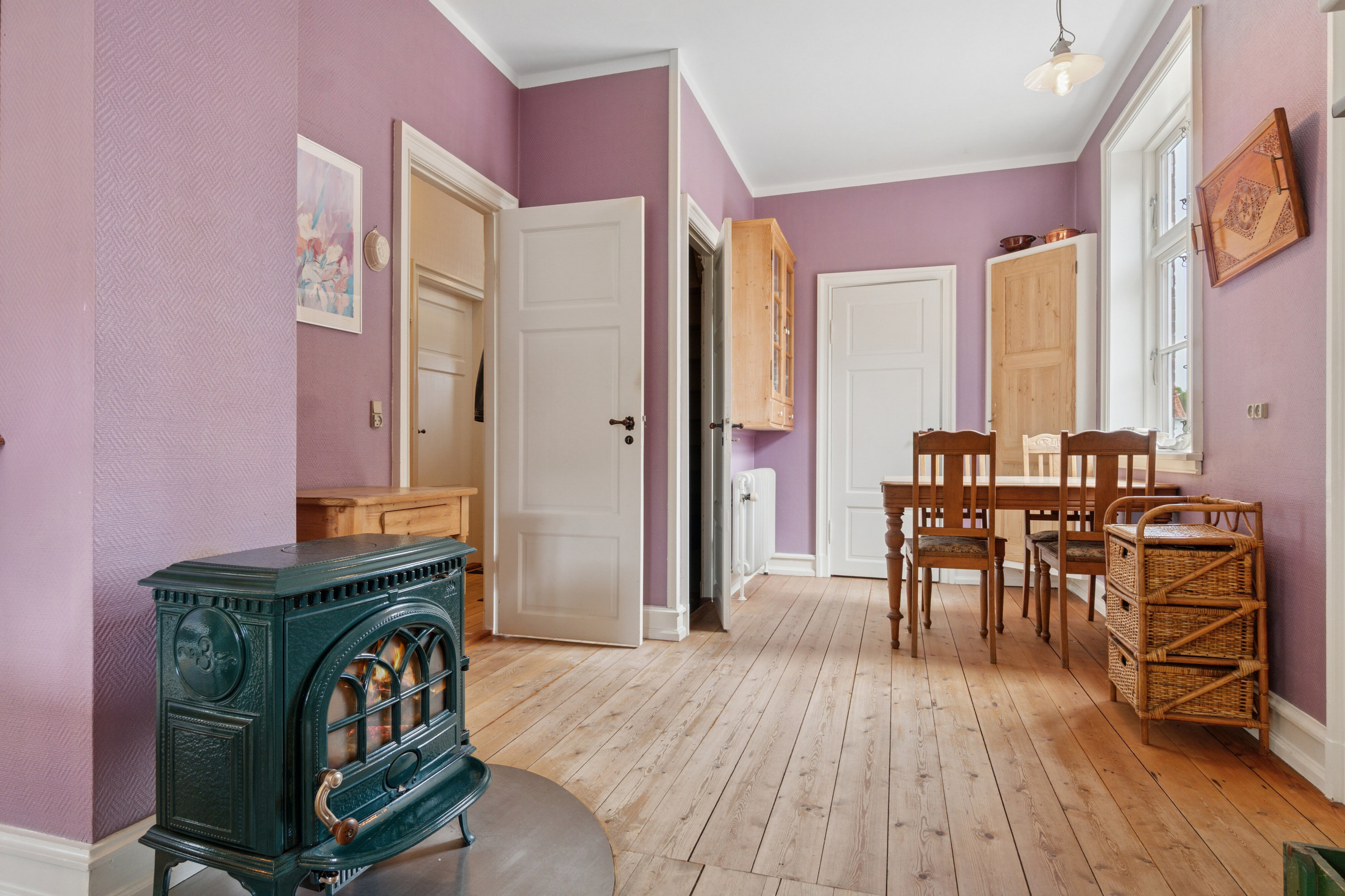 Fremhævet spisestue billede i fuldskærmstilstand. Billede af Haslevej 106, Rønne, 3700 Rønne