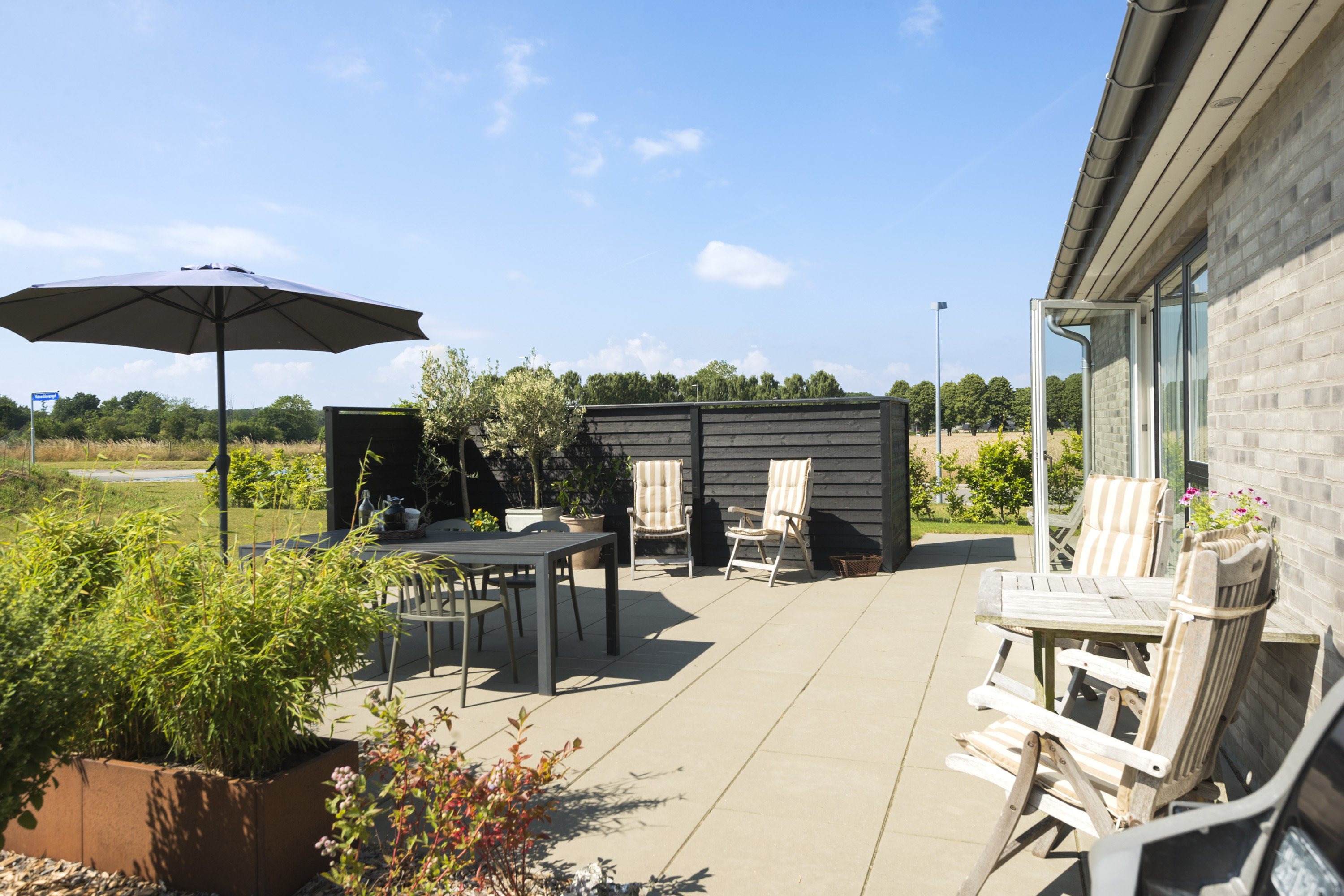 Fremhævet ejendommen billede i fuldskærmstilstand. Billede af Valnøddevænget 2, Saksild, 8300 Odder