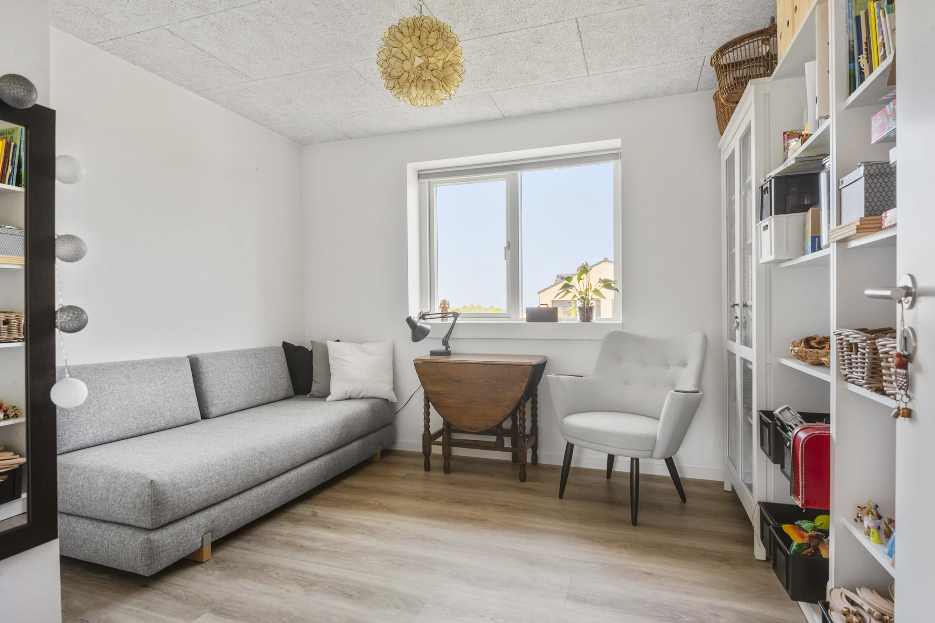 Fremhævet stue billede i fuldskærmstilstand. Billede af Valnøddevænget 2, Saksild, 8300 Odder