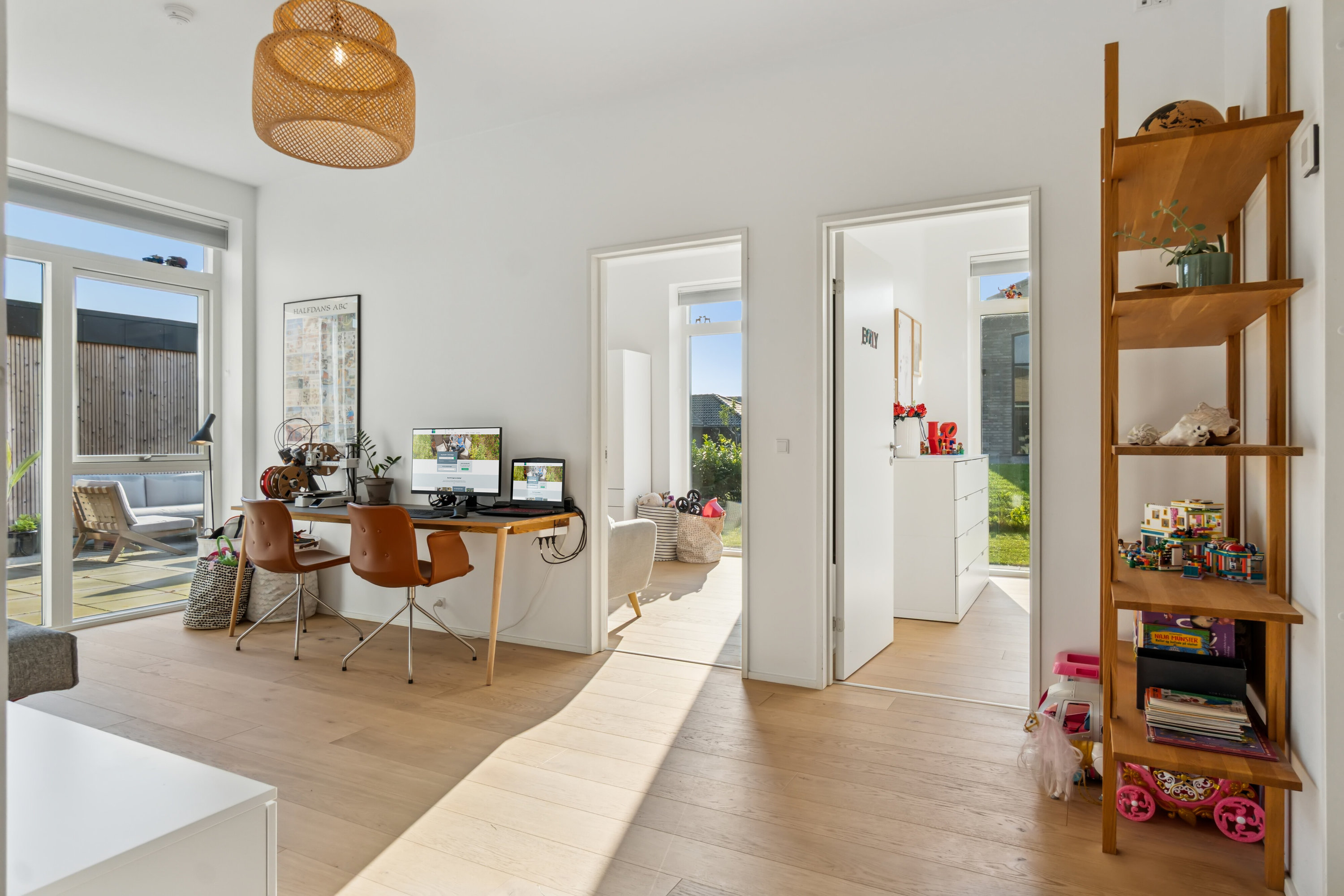 Fremhævet arbejdsværelse billede i fuldskærmstilstand. Billede af Stjernebakken 85, 4200 Slagelse