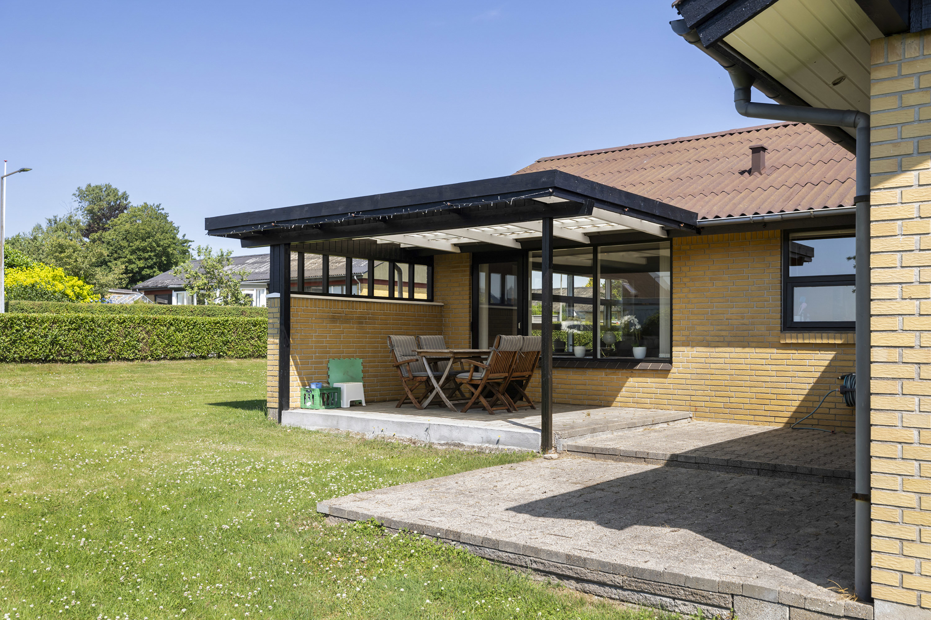 Fremhævet overdækket terrasse billede i fuldskærmstilstand. Billede af Præstegårdsvej 21, Gærum, 9900 Frederikshavn