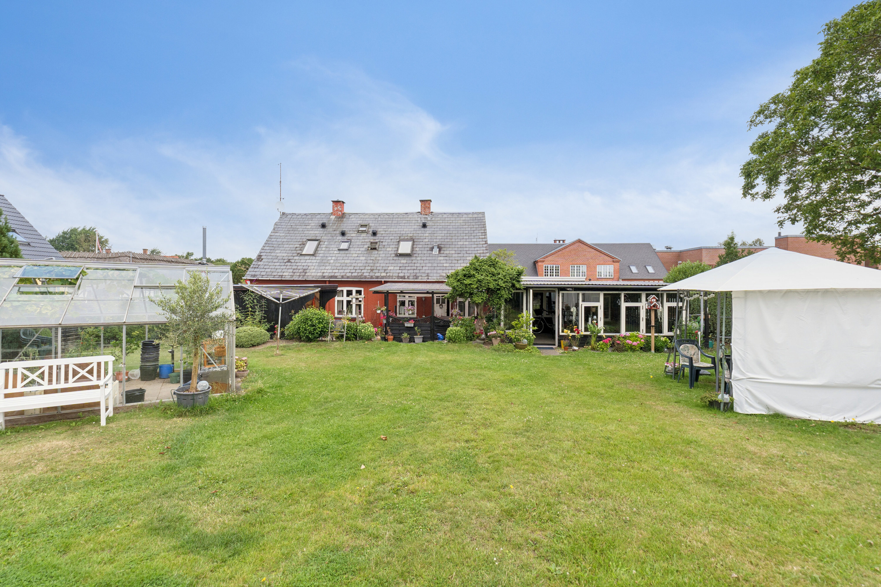 Fremhævet set fra haven billede i fuldskærmstilstand. Billede af Bergmannsvej 34, Thurø, 5700 Svendborg