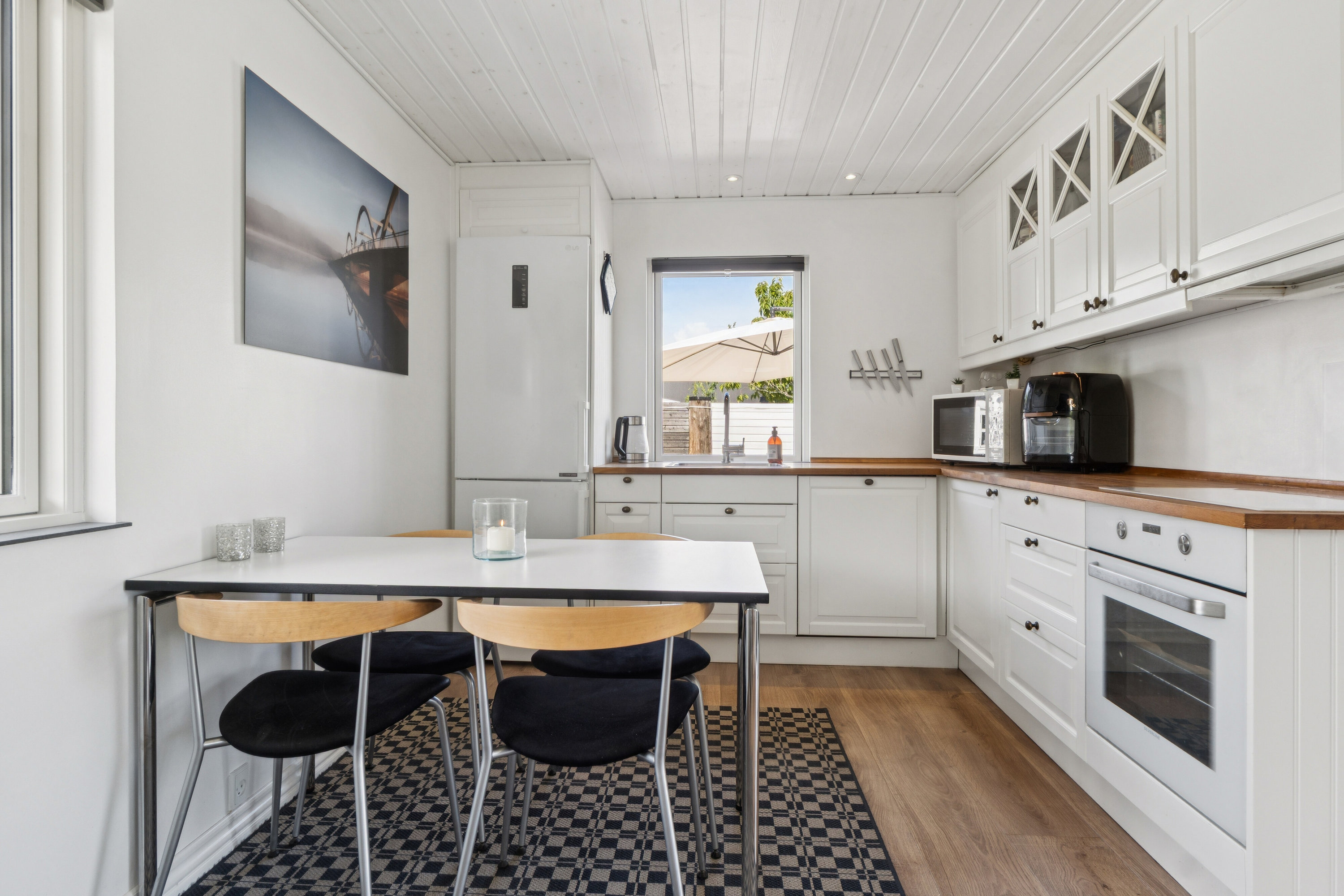 Fremhævet køkken billede i fuldskærmstilstand. Billede af Vibekæret 32, Englerup, 4060 Kirke Såby