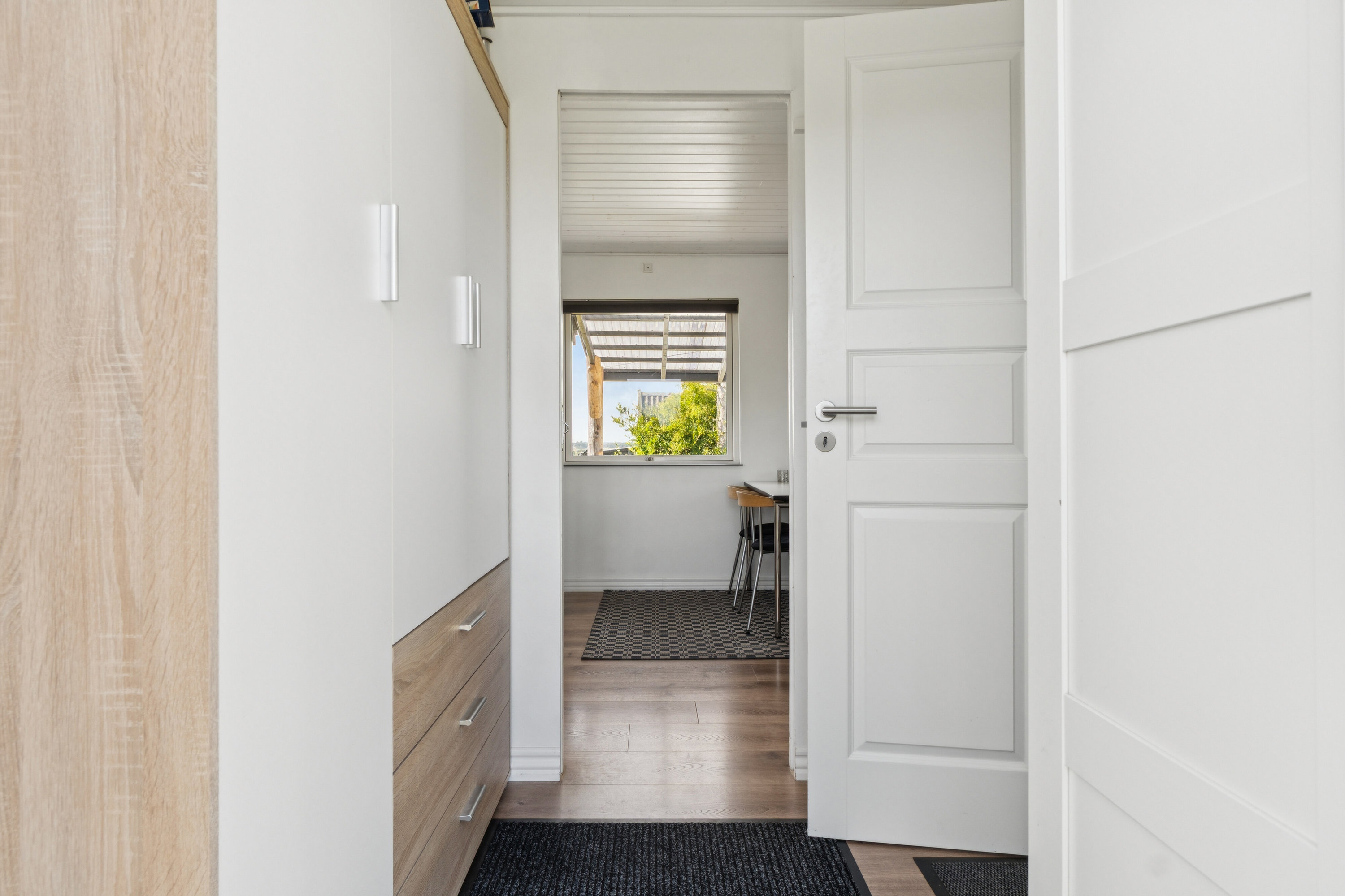 Fremhævet gang billede i fuldskærmstilstand. Billede af Vibekæret 32, Englerup, 4060 Kirke Såby