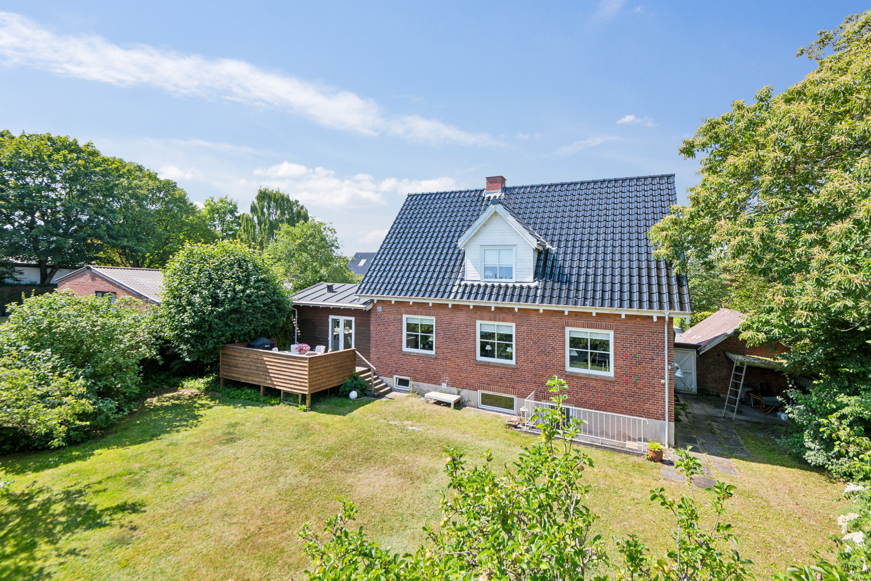 Miniaturebillede 1: ejendom 1. Billede af Valmuemarken 43, 9000 Aalborg