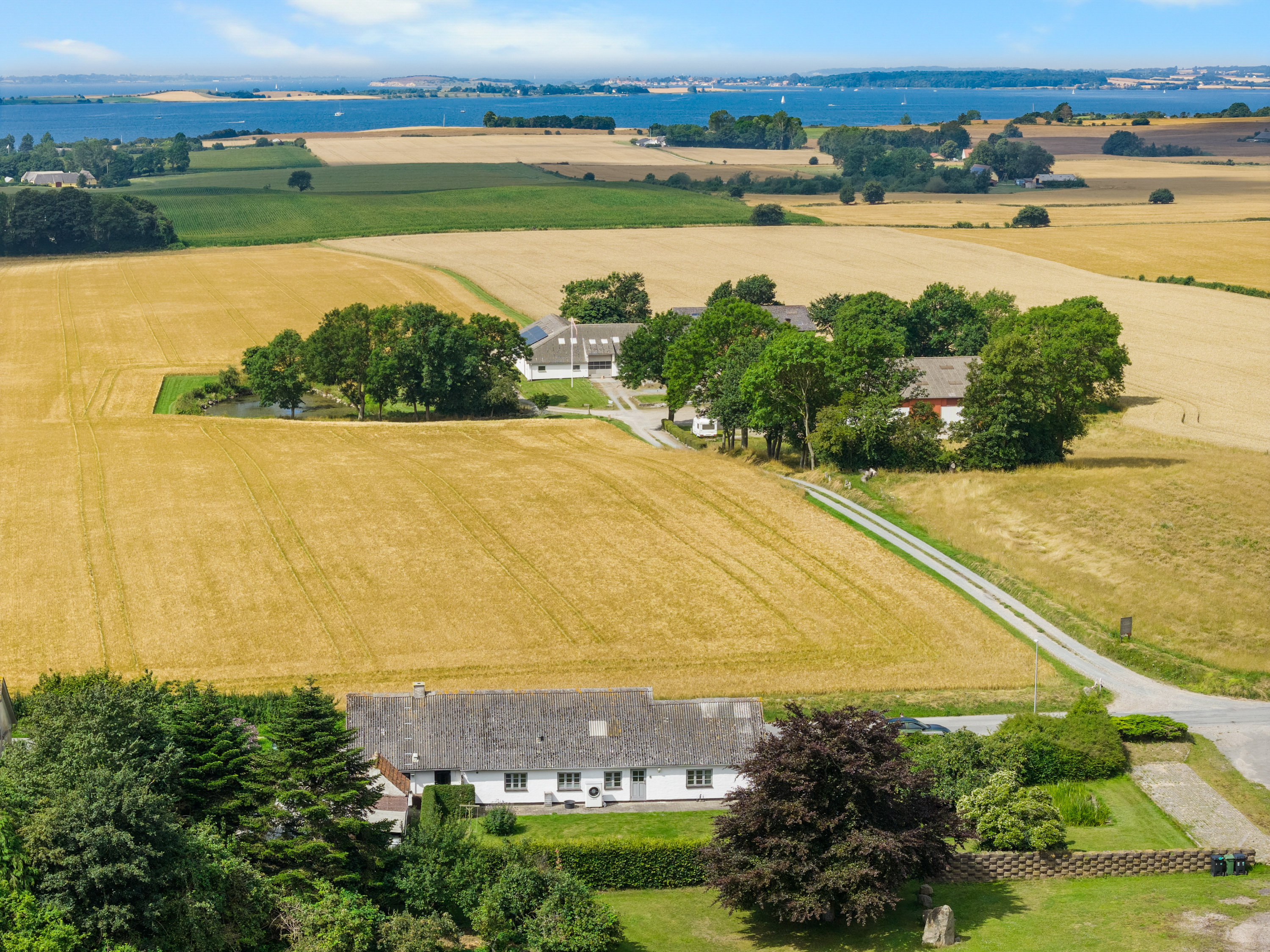 Fremhævet luftfoto billede i fuldskærmstilstand. Billede af Eskemosegyden 47, Åstrup, 5600 Faaborg
