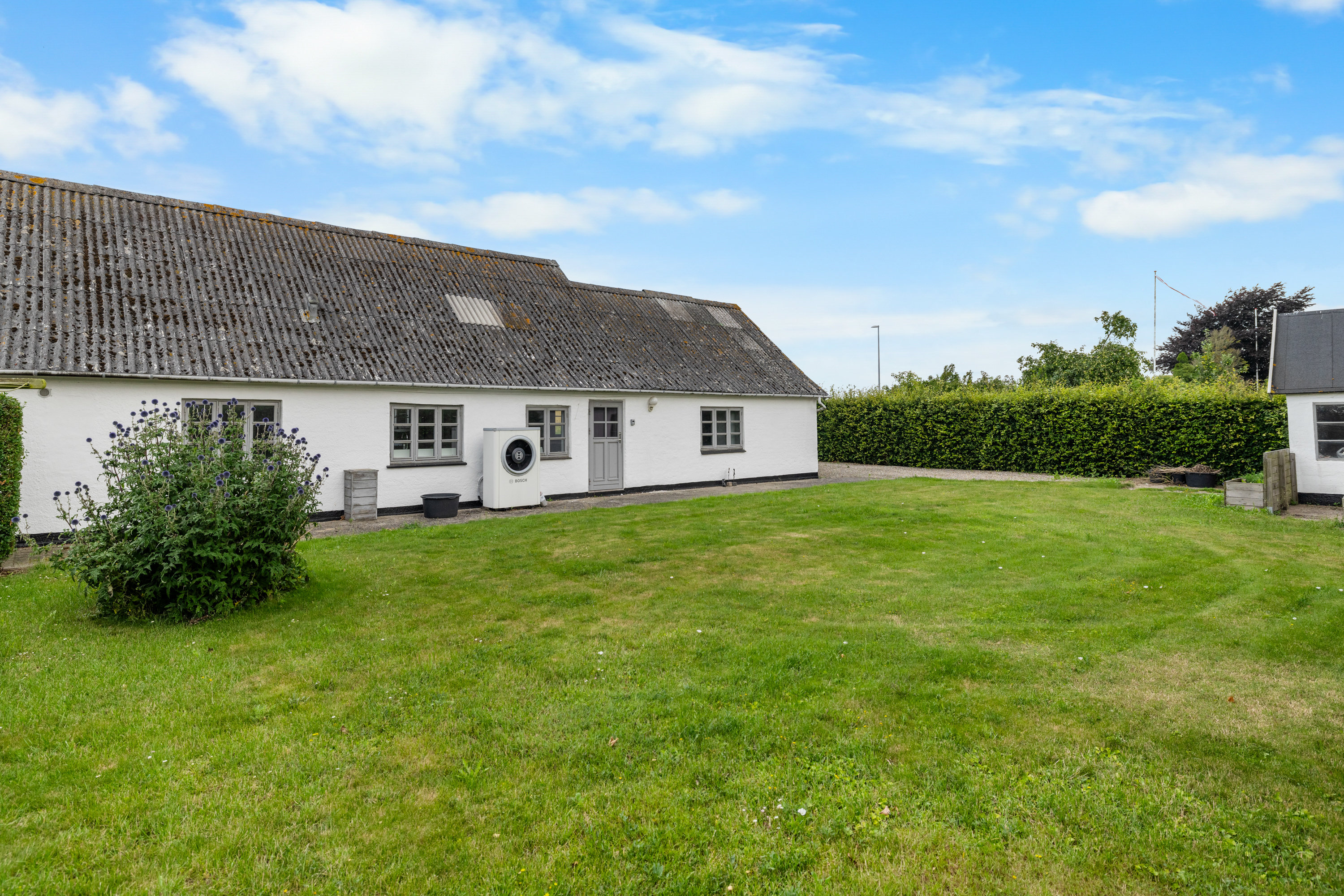 Fremhævet facade billede i fuldskærmstilstand. Billede af Eskemosegyden 47, Åstrup, 5600 Faaborg