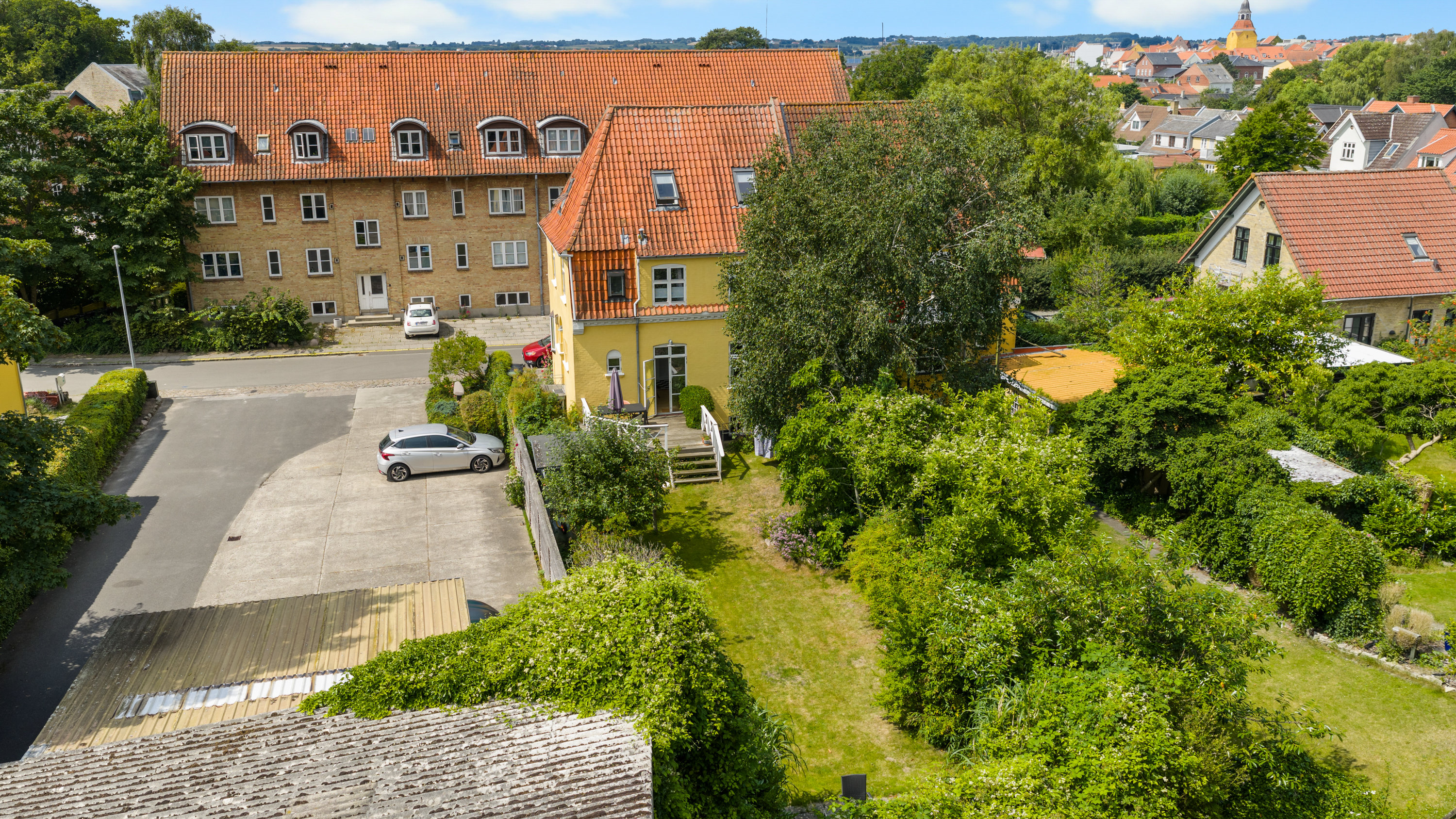 Fremhævet facade billede i fuldskærmstilstand. Billede af Holsten Carisiusgade 12, 5600 Faaborg