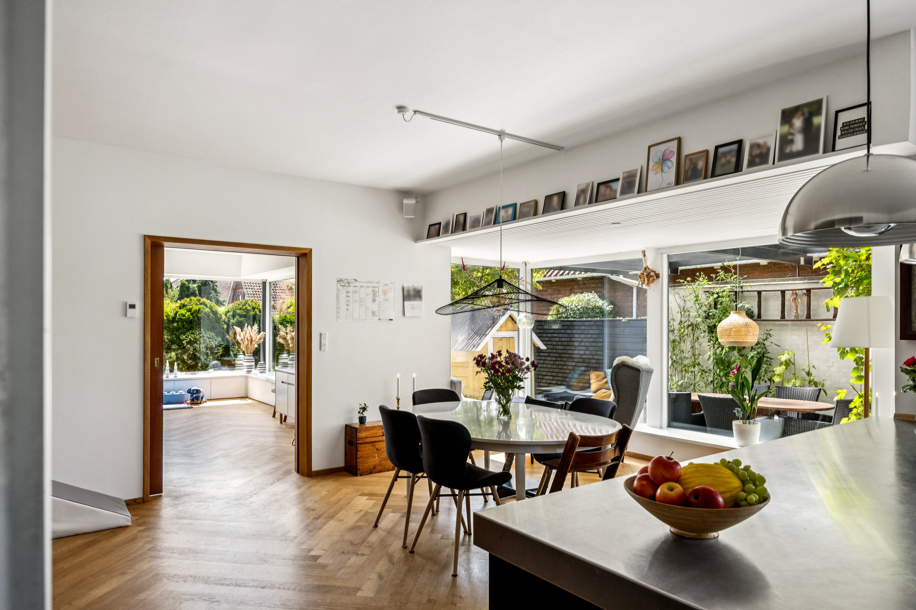 Fremhævet stue billede i fuldskærmstilstand. Billede af Jyllandsgade 32, 4100 Ringsted