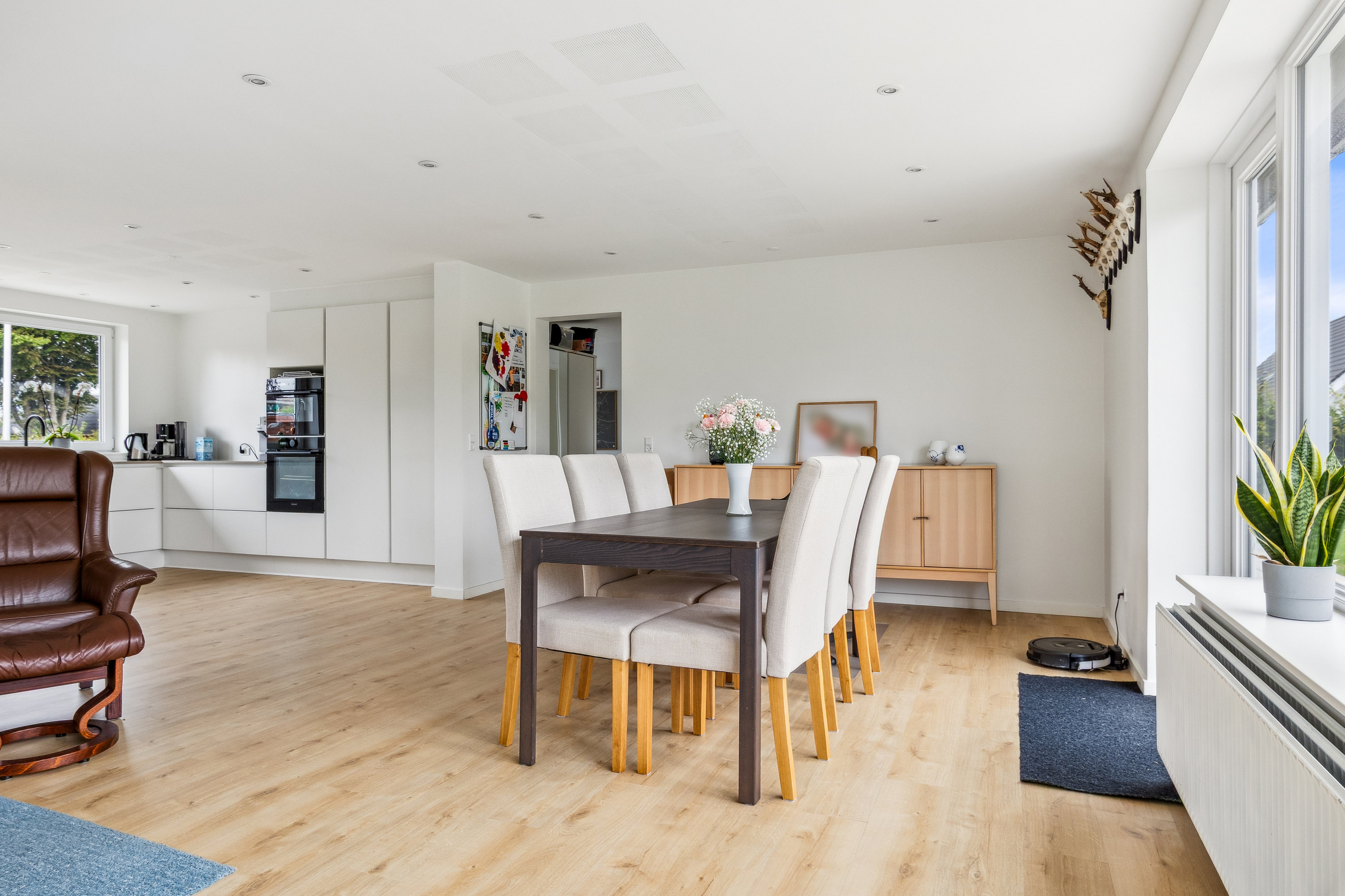 Fremhævet værelse billede i fuldskærmstilstand. Billede af Uglevænget 6, 6760 Ribe